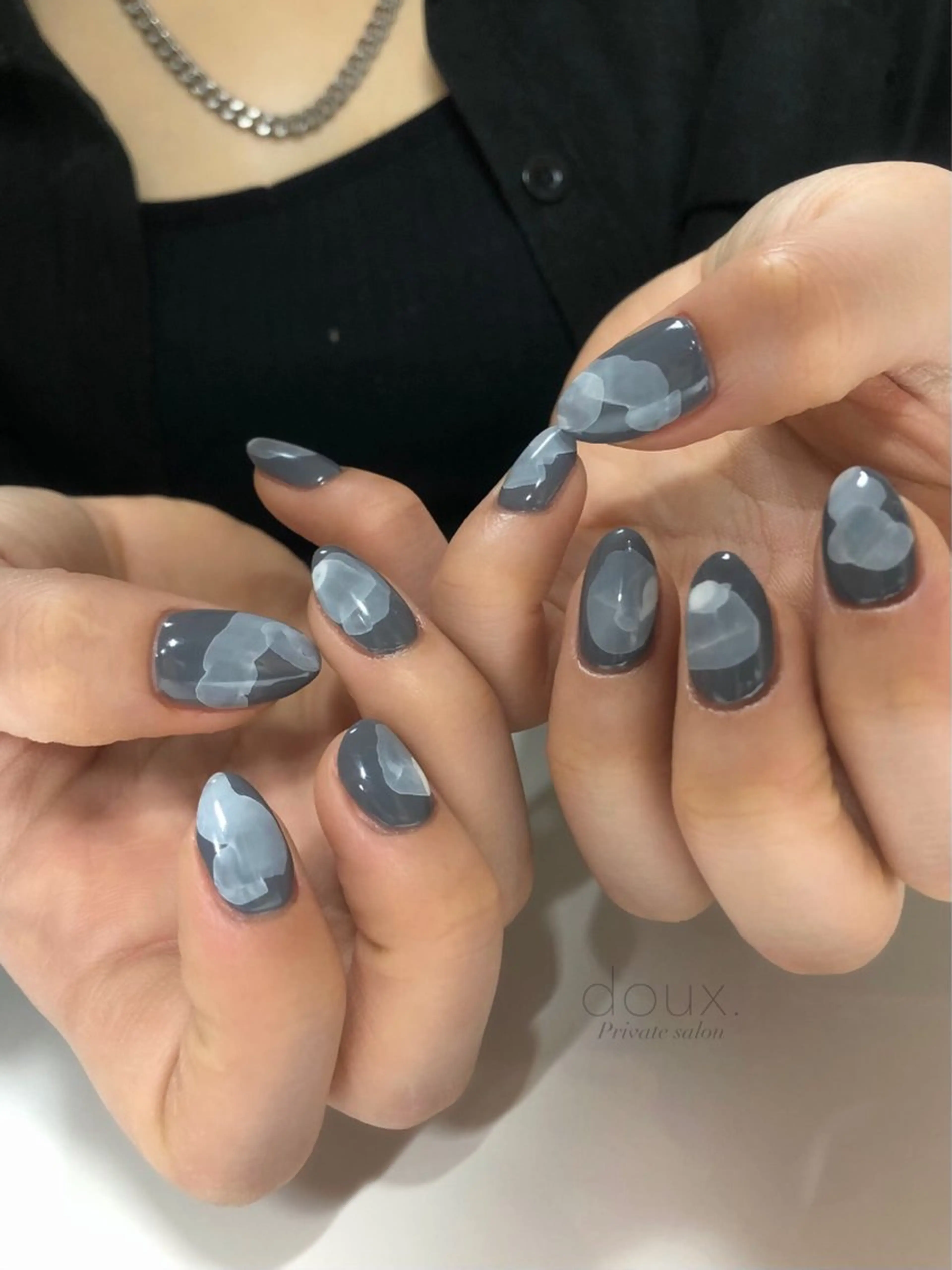 ネイル 韓国ネイル ニュアンスネイル ワンカラーネイル バレンタイン 冬ネイル ハンドネイル doux. nailのネイルデザイン