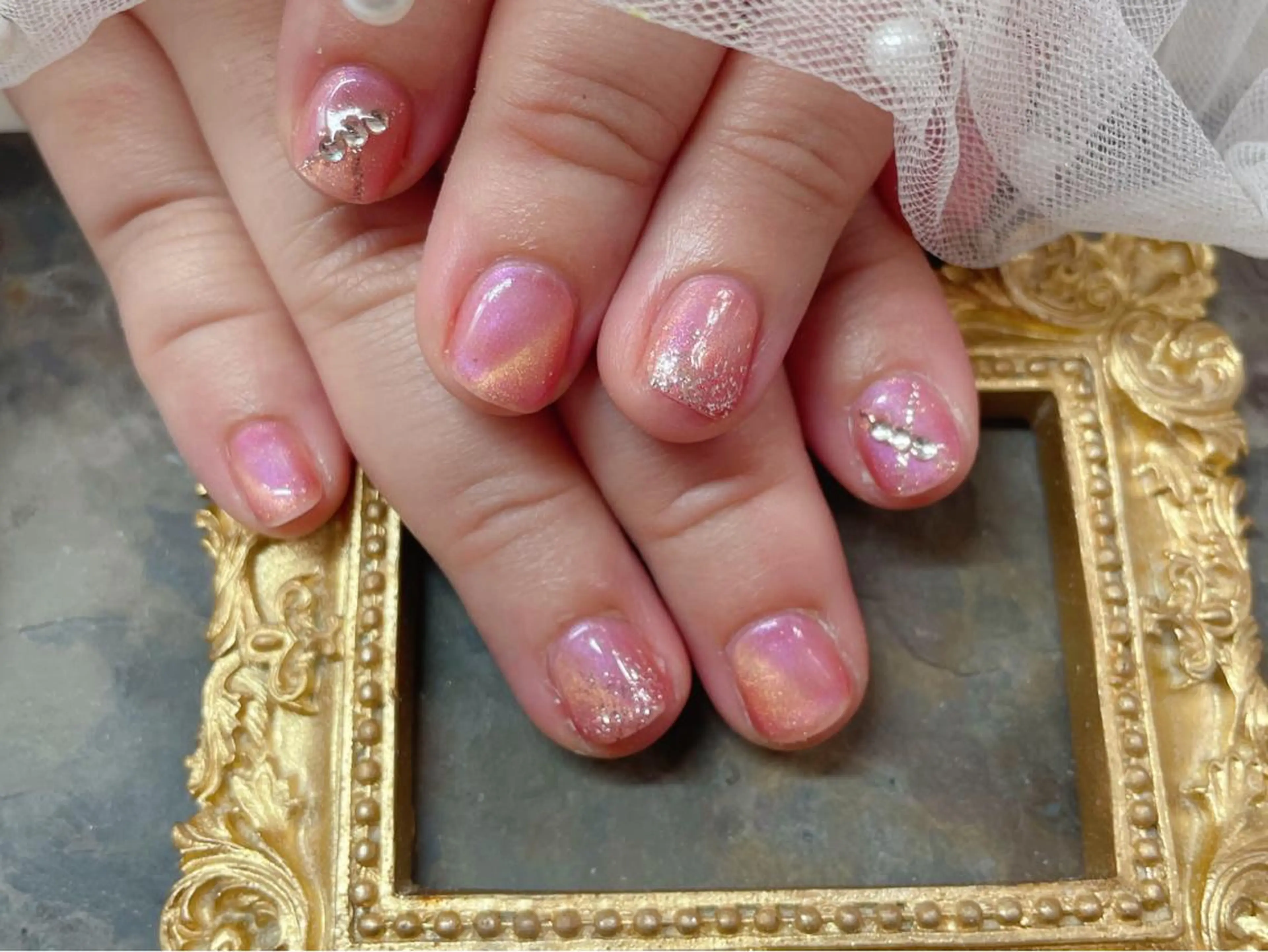 ネイル ハンドネイル マジック ミラーのネイルデザイン