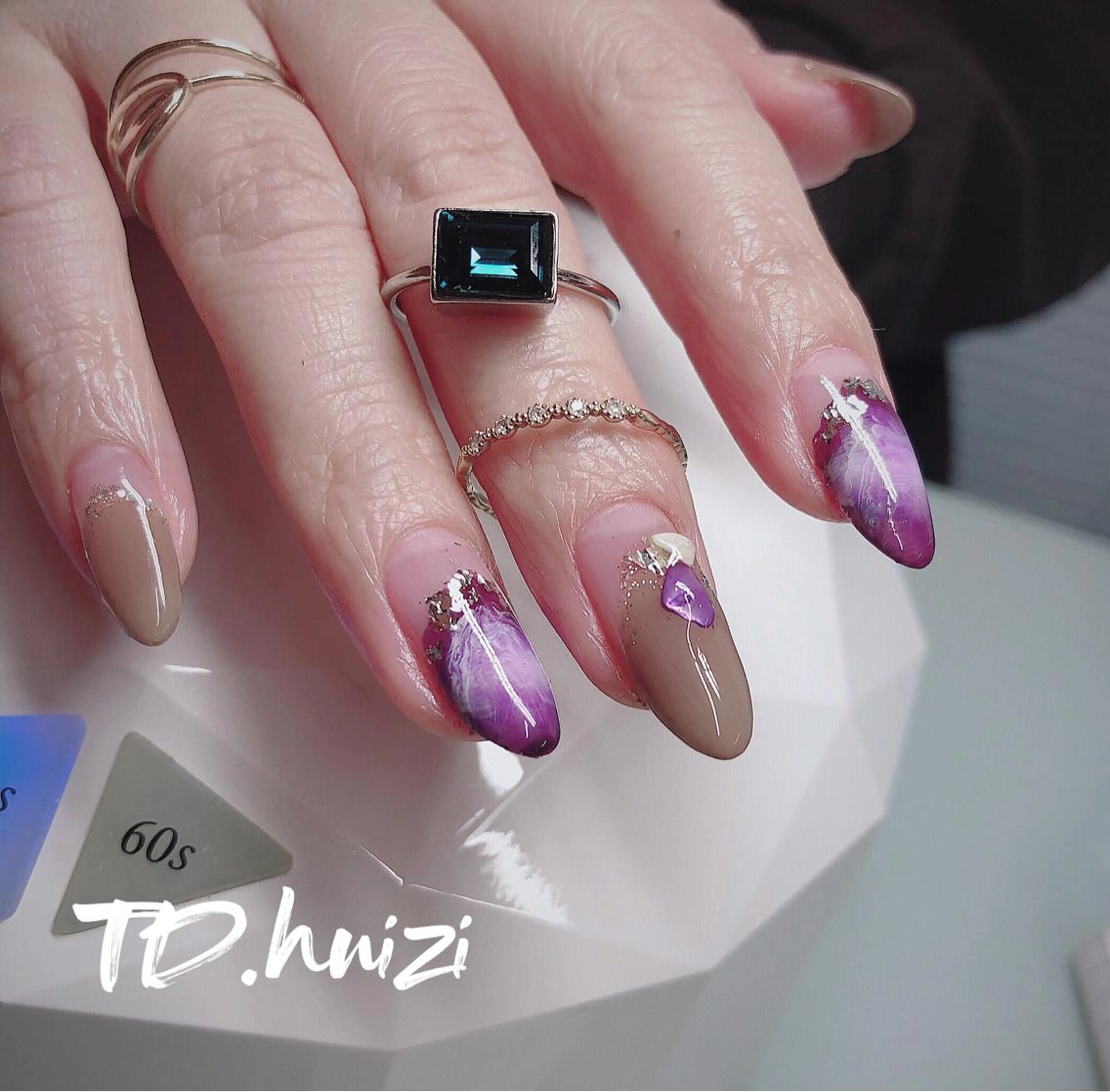 セミロング めぐみのネイルサロン スタッフ練習のネイルデザイン