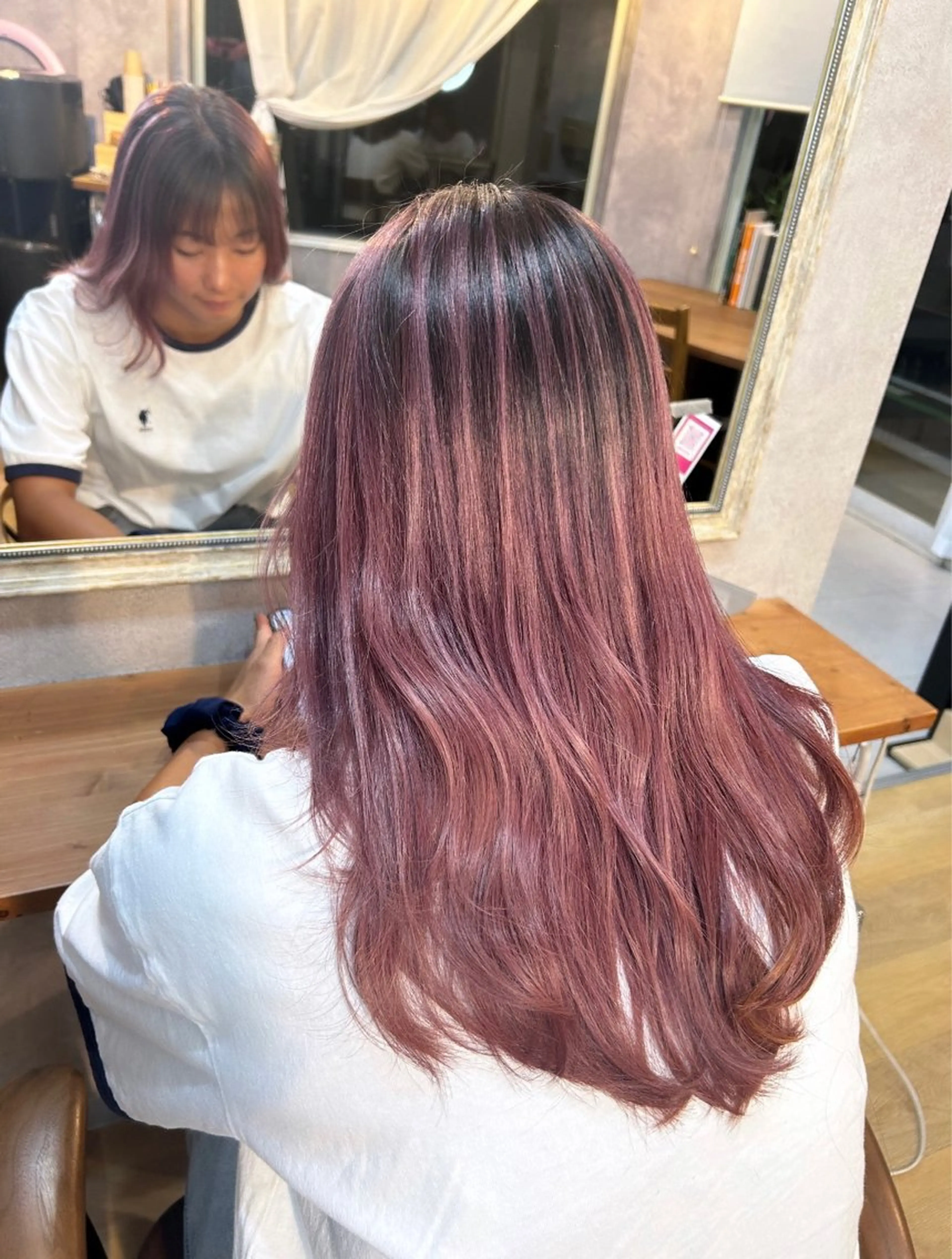 カラー 🫧小峰 夕依のヘアスタイル