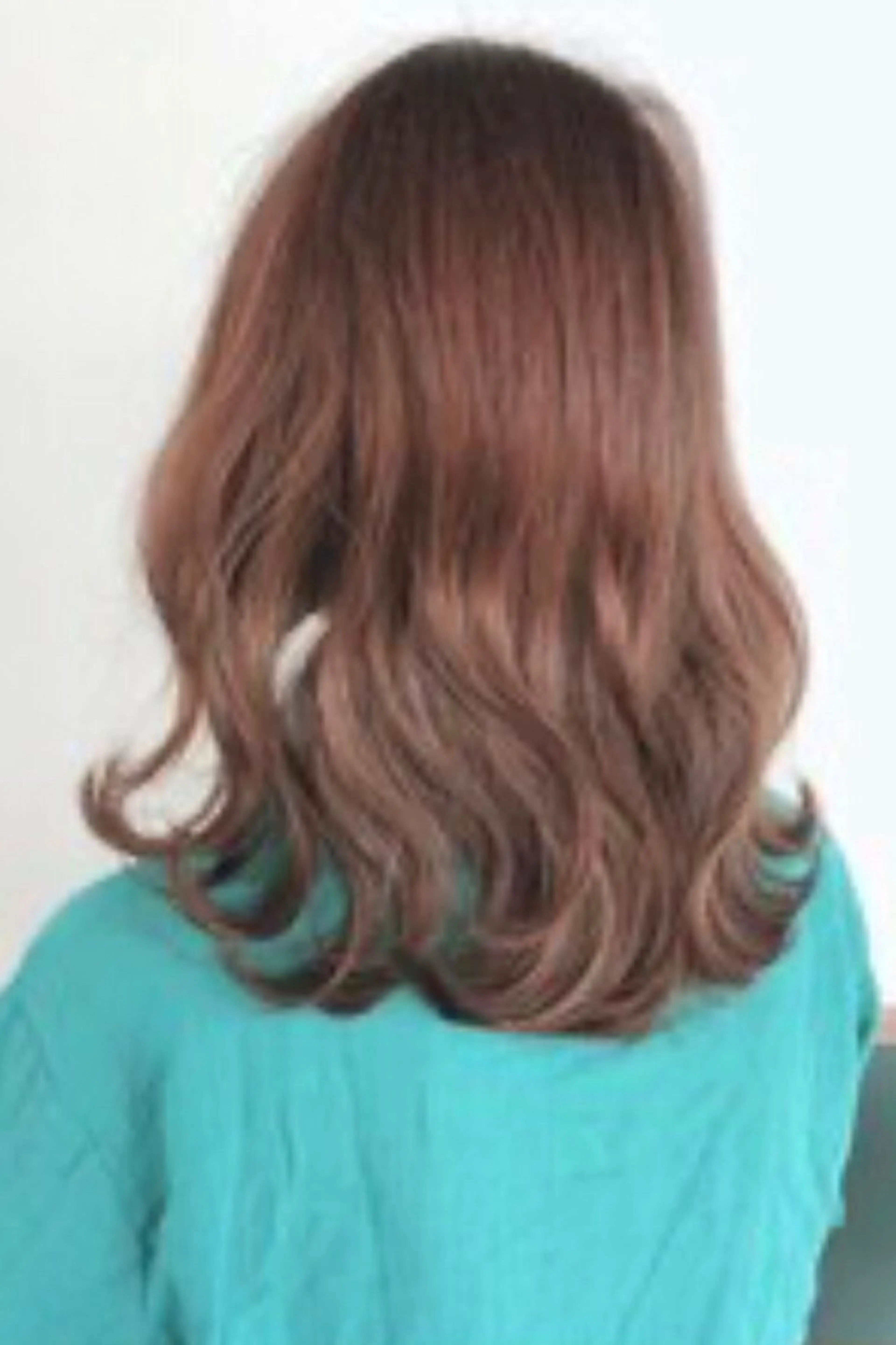 ミディアム カラー ヘアカラー トリートメント TELA HAIRのヘアスタイル