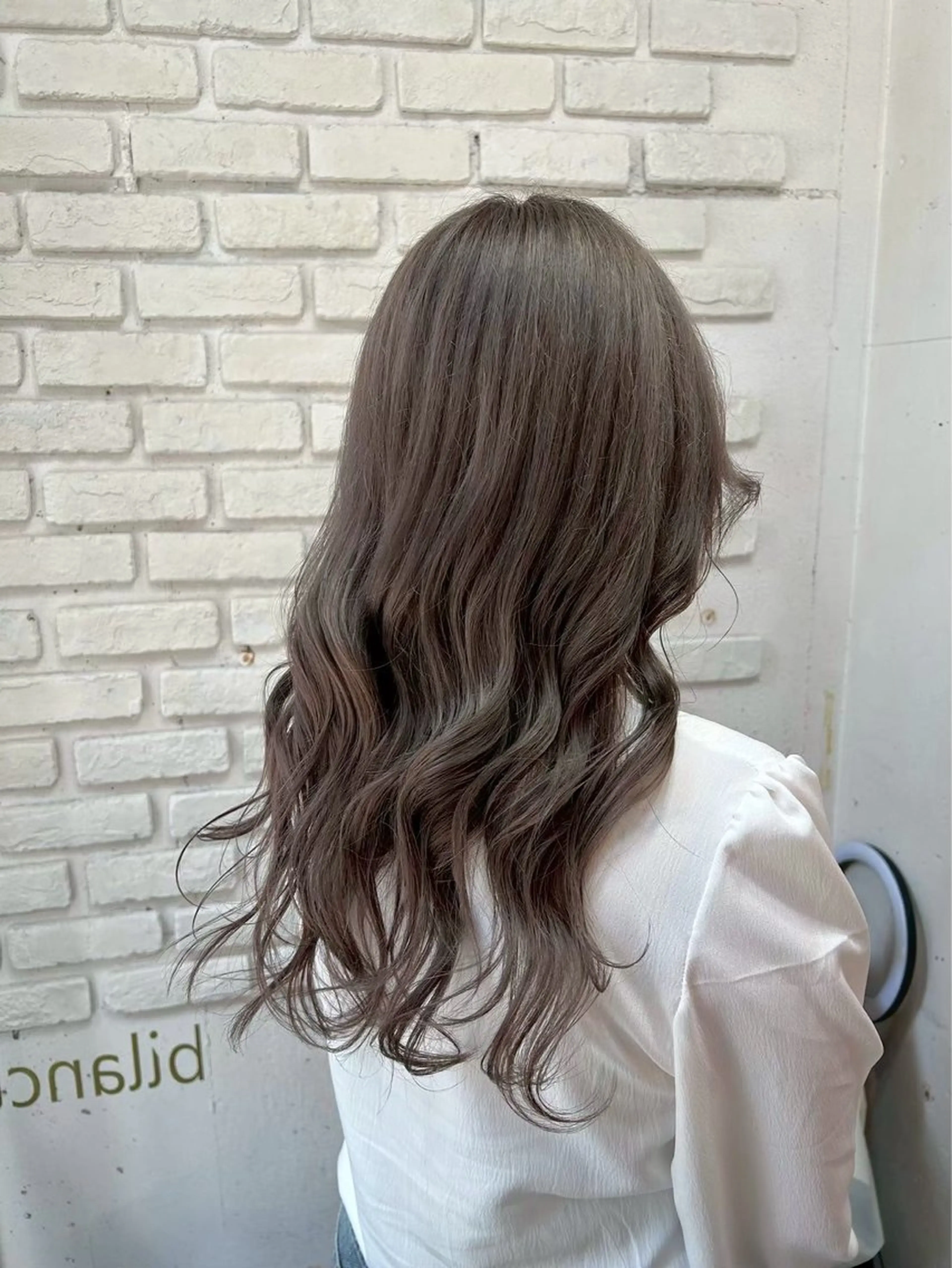 ロング 💖ブリーチカラー mahiro💖のヘアスタイル