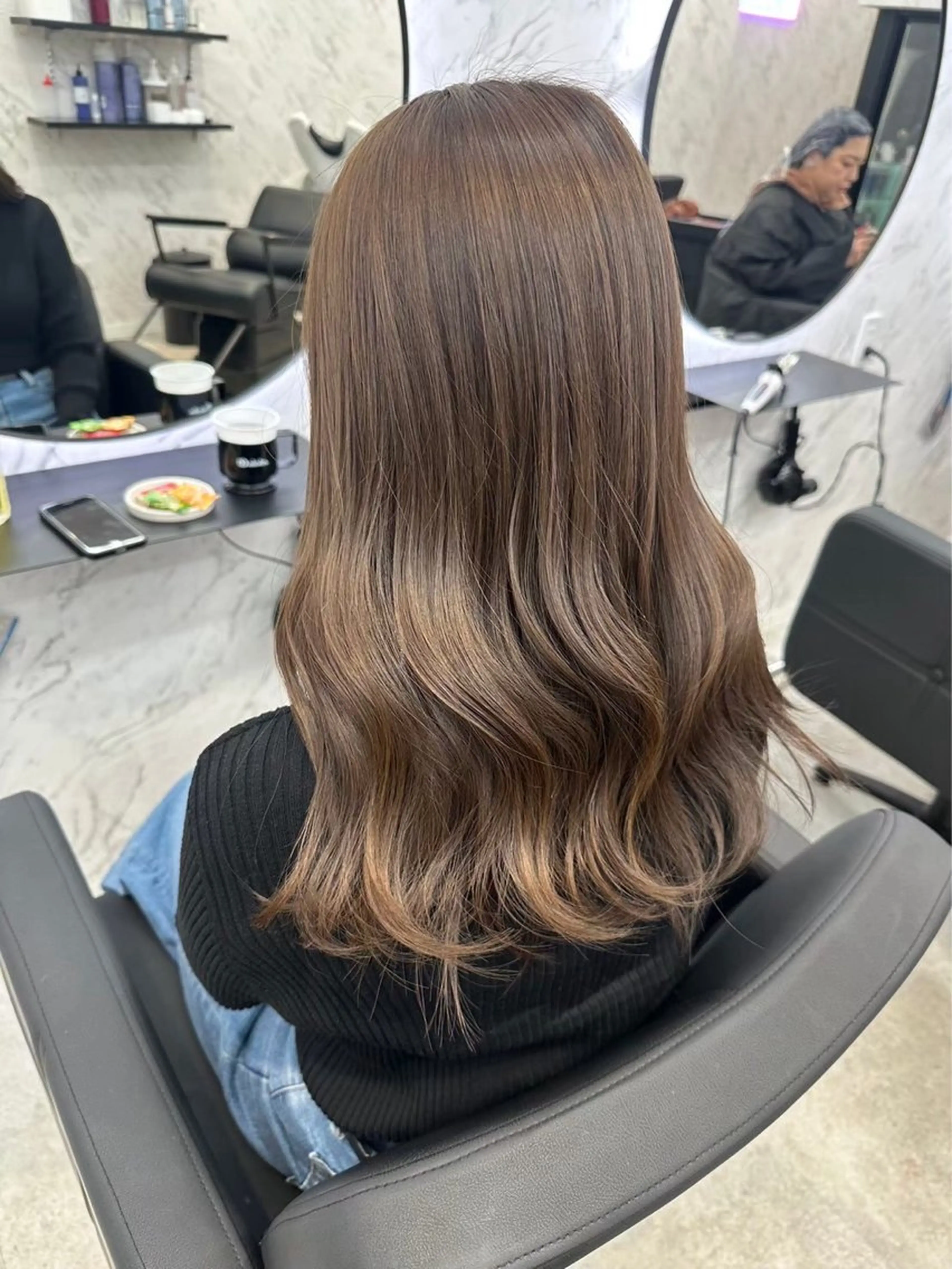 ロング カラー ブリーチ 透明感カラー ダブルカラー ブリーチなしカラー カット¥1100 ✂️MIUのヘアスタイル
