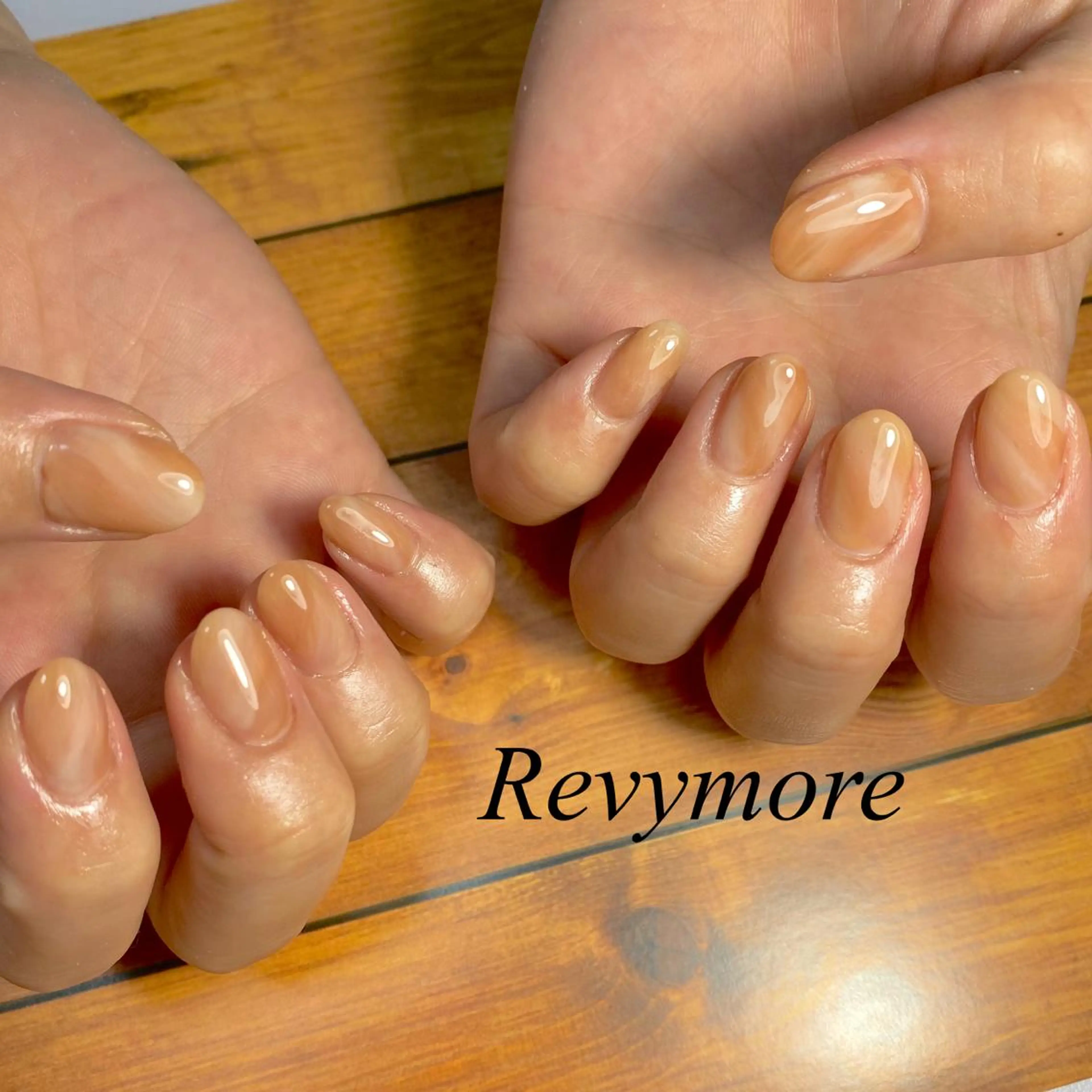 ショート ネイル ジェルネイル ニュアンスネイル オフィスネイル シンプルネイル 冬ネイル nail salon Revymore所属・nail salon Revymoreのネイルデザイン