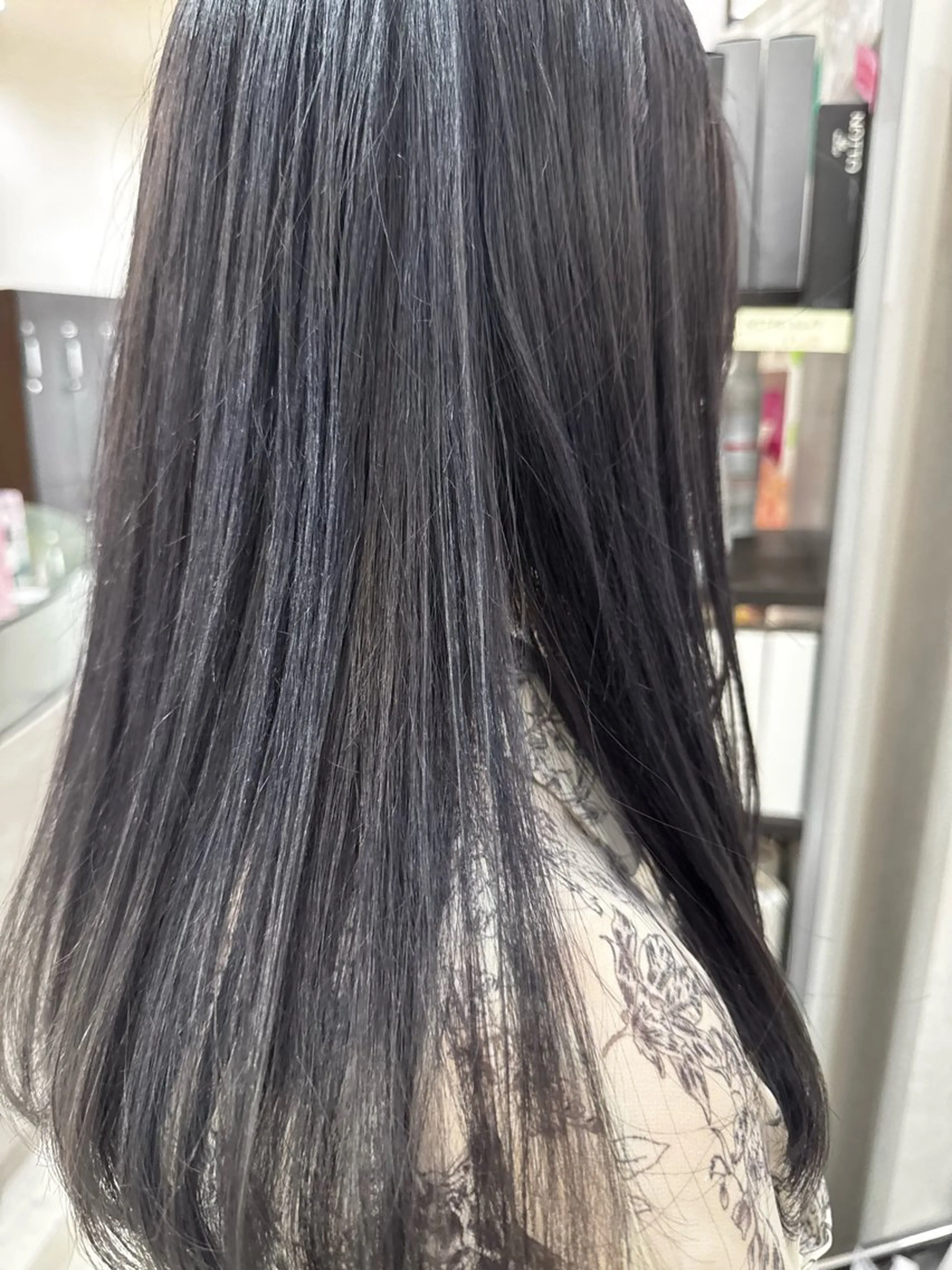 ロング 北川 栞菜のヘアスタイル