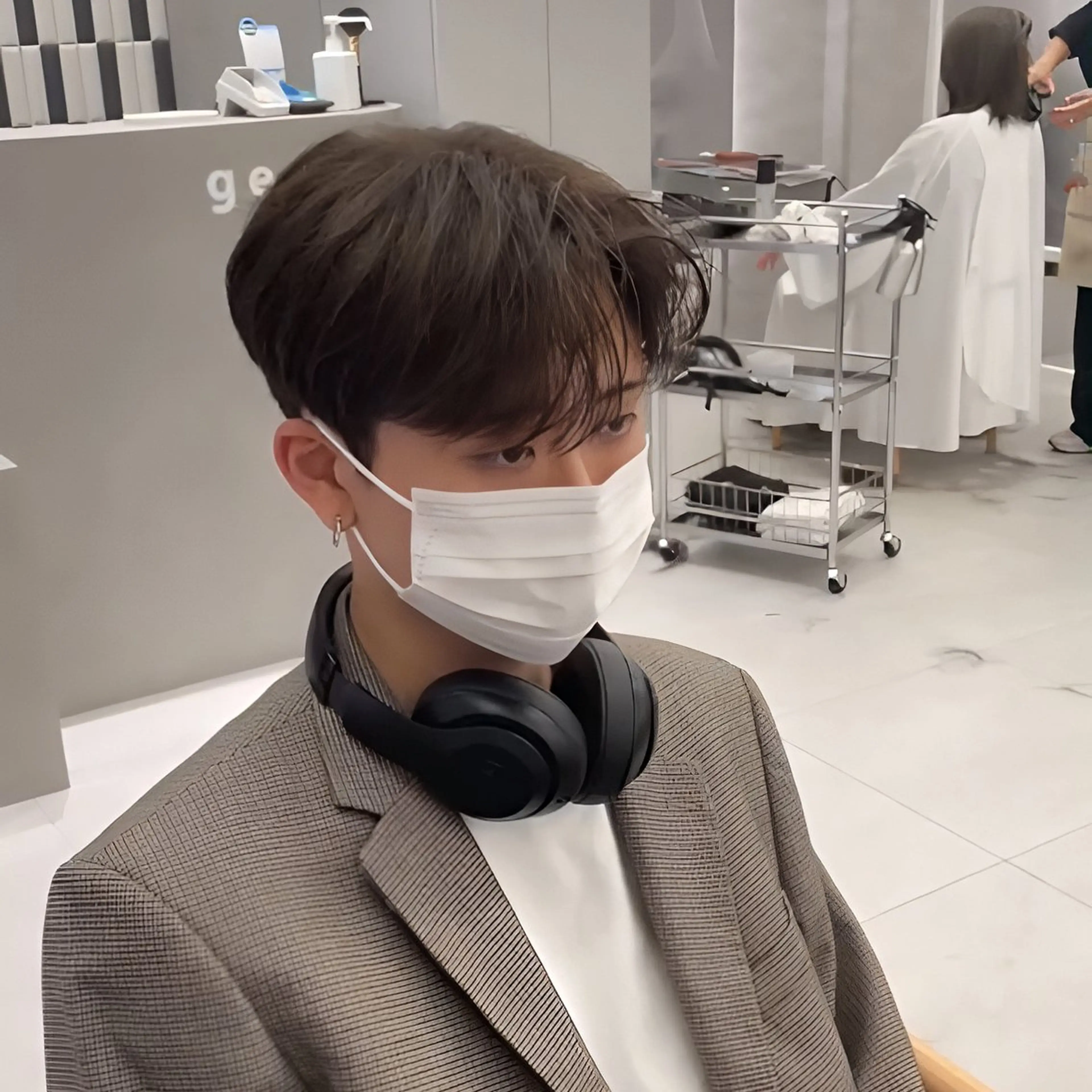 韓国本場スタイル🇰🇷[骨格矯正カット+ダウンパーマ］の写真