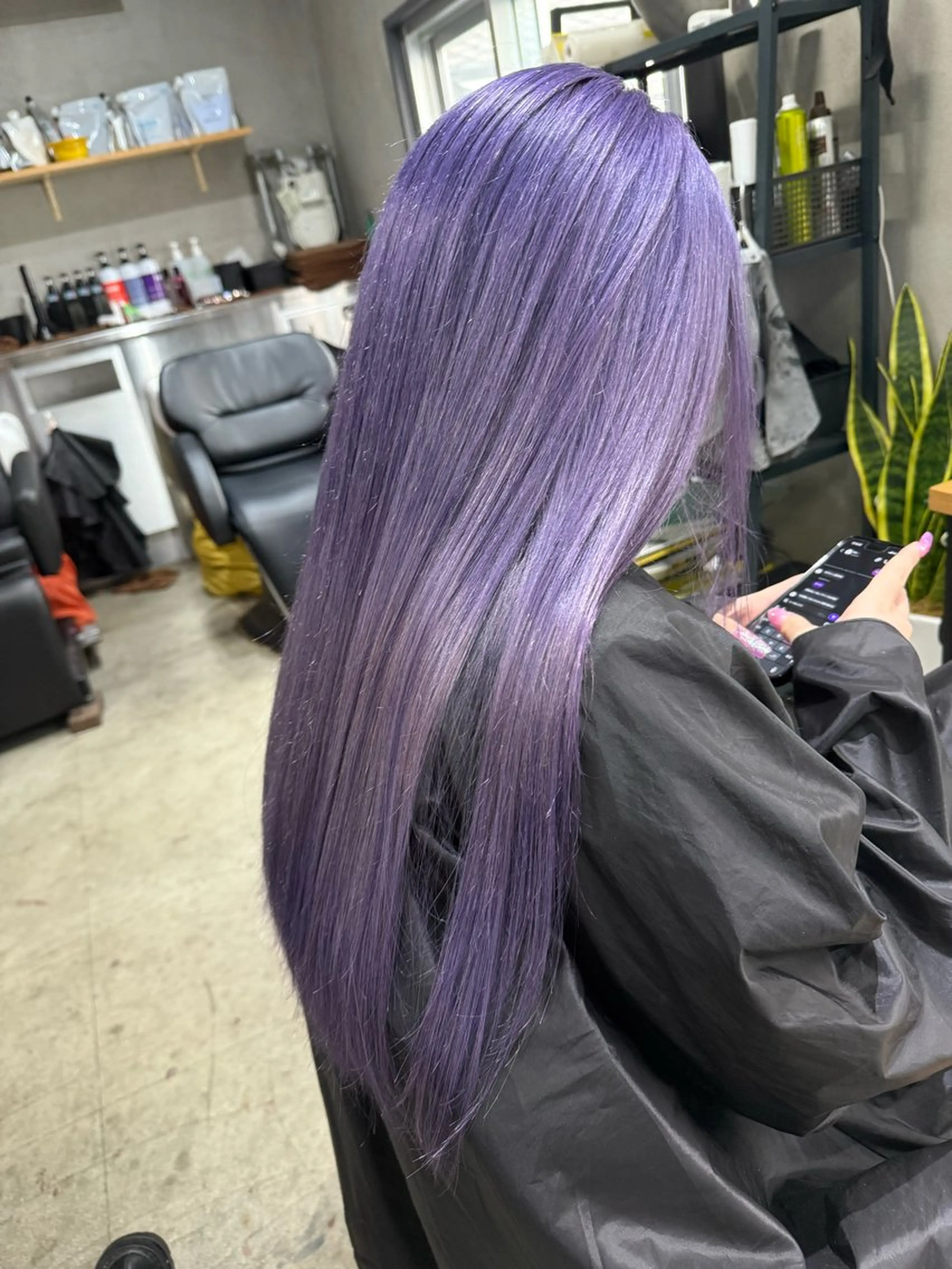 ロング カラー ラベンダーカラー AIRI layer cut hairのヘアスタイル