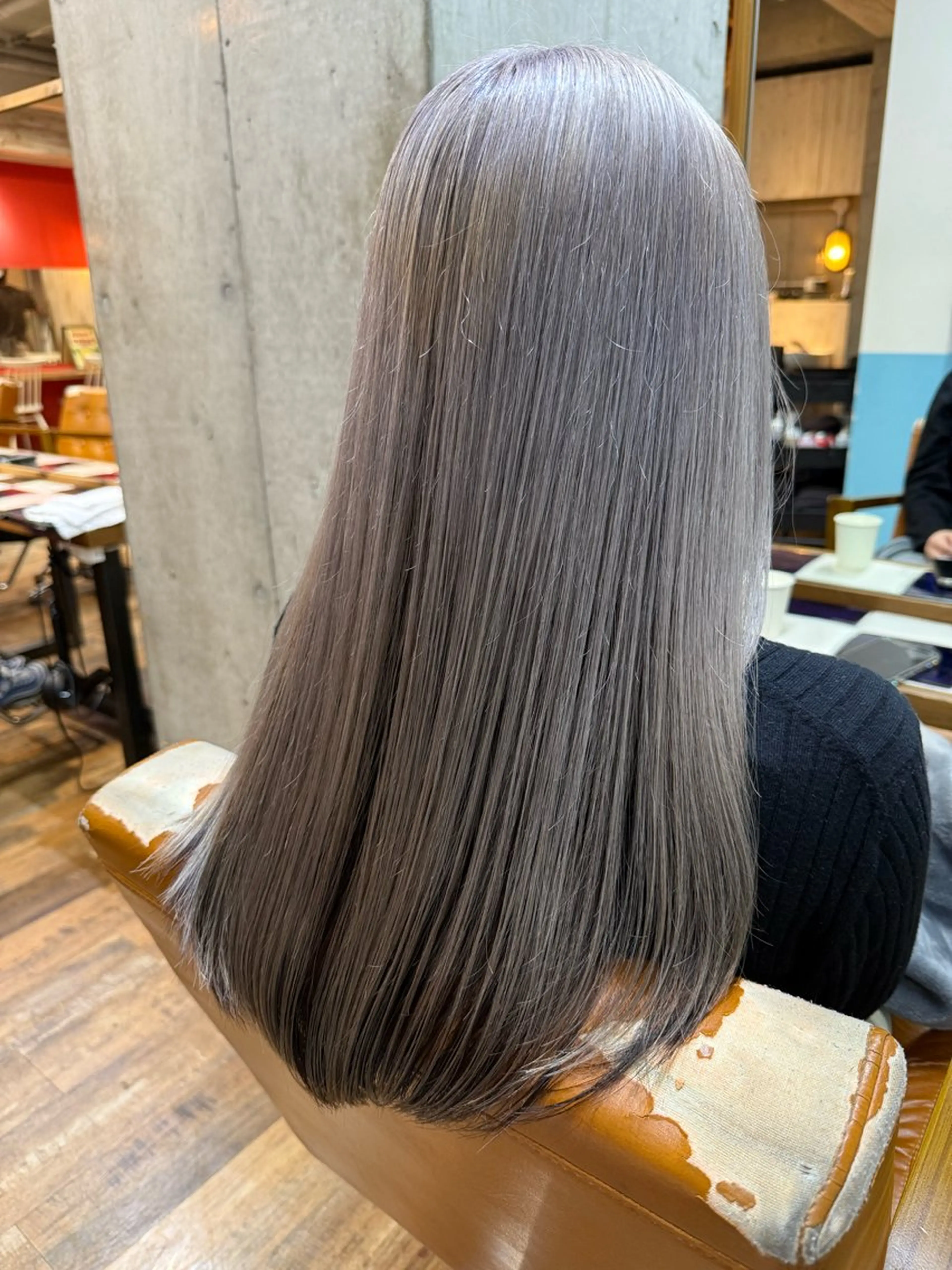 ロング カラー ヘアカラー トリートメント 🎨デザイン🥇 美髪・艶髪 日暮千敬のヘアスタイル