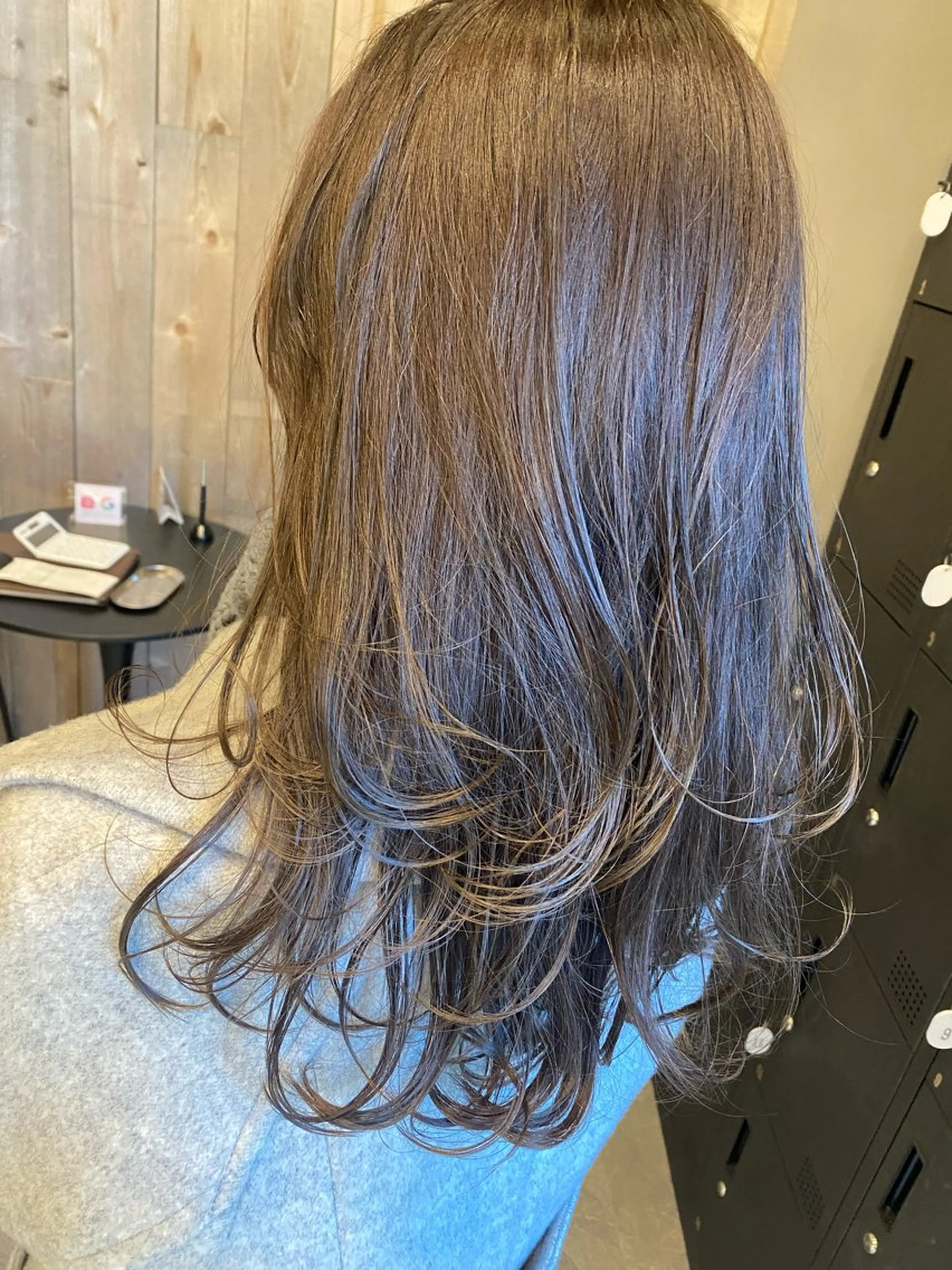 セミロング カラー 🩷🍭中津・梅田 エリア🍬💜のヘアスタイル