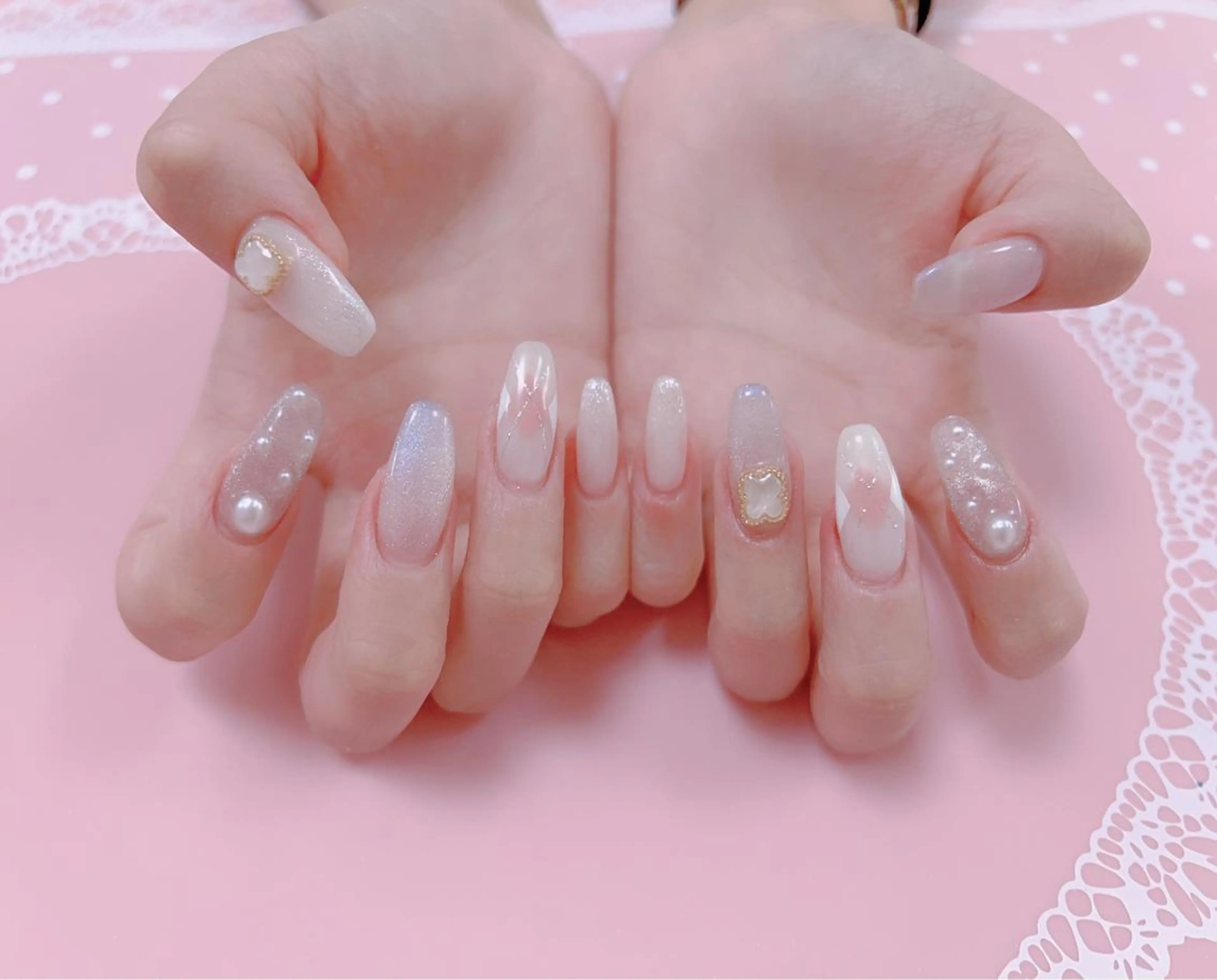 ネイル はぴねす所属・横浜 美夢のネイルデザイン