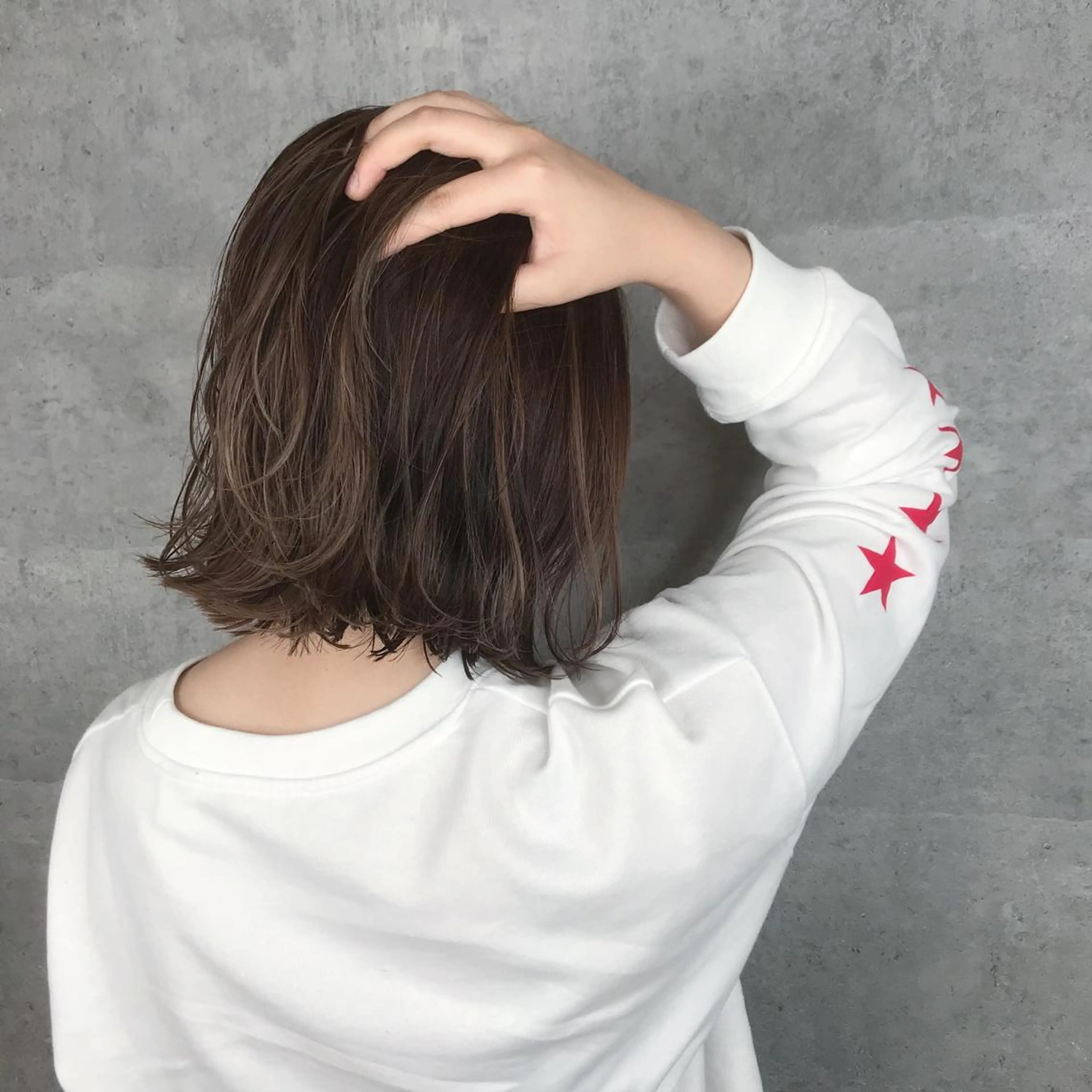 ミディアム カラー アンダーバーホワイト_WHITE所属・_WHITE芝本 賢吾【天王寺店】のヘアスタイル