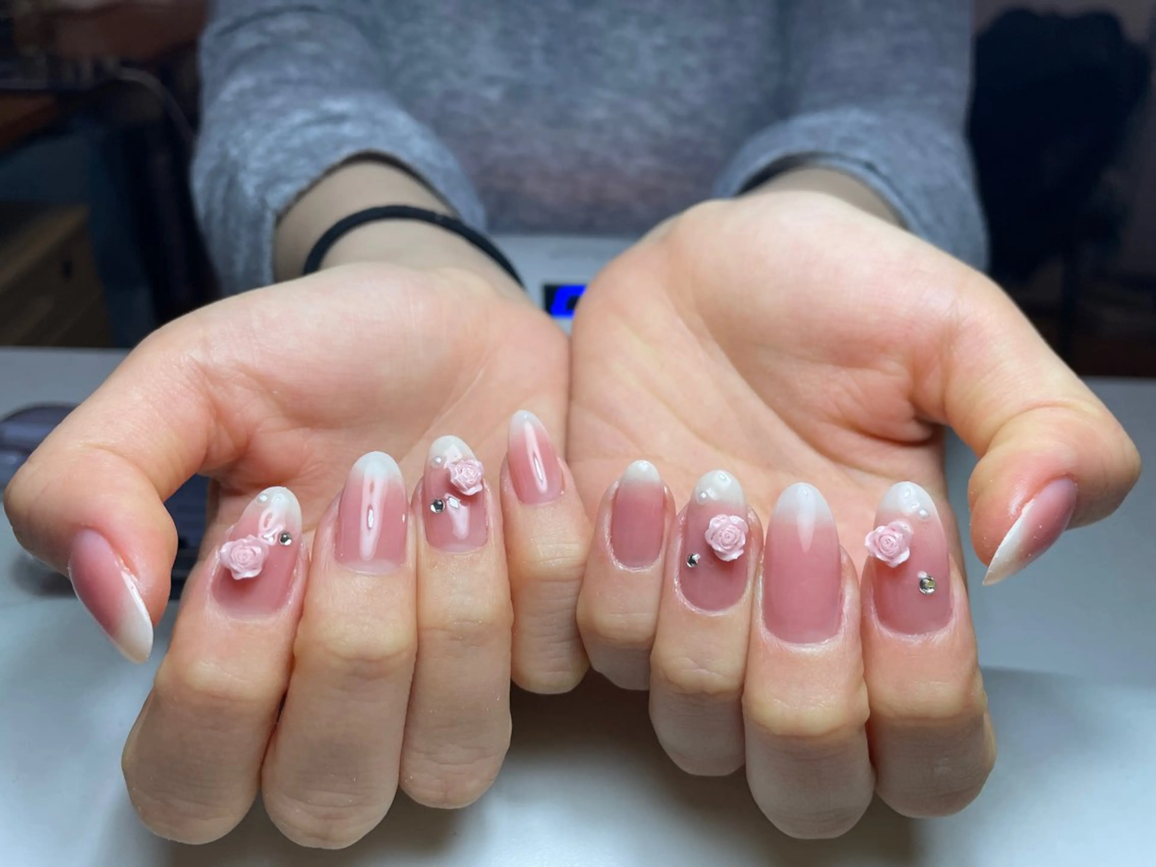 ネイル ハンドネイル 楊 蓉のネイルデザイン