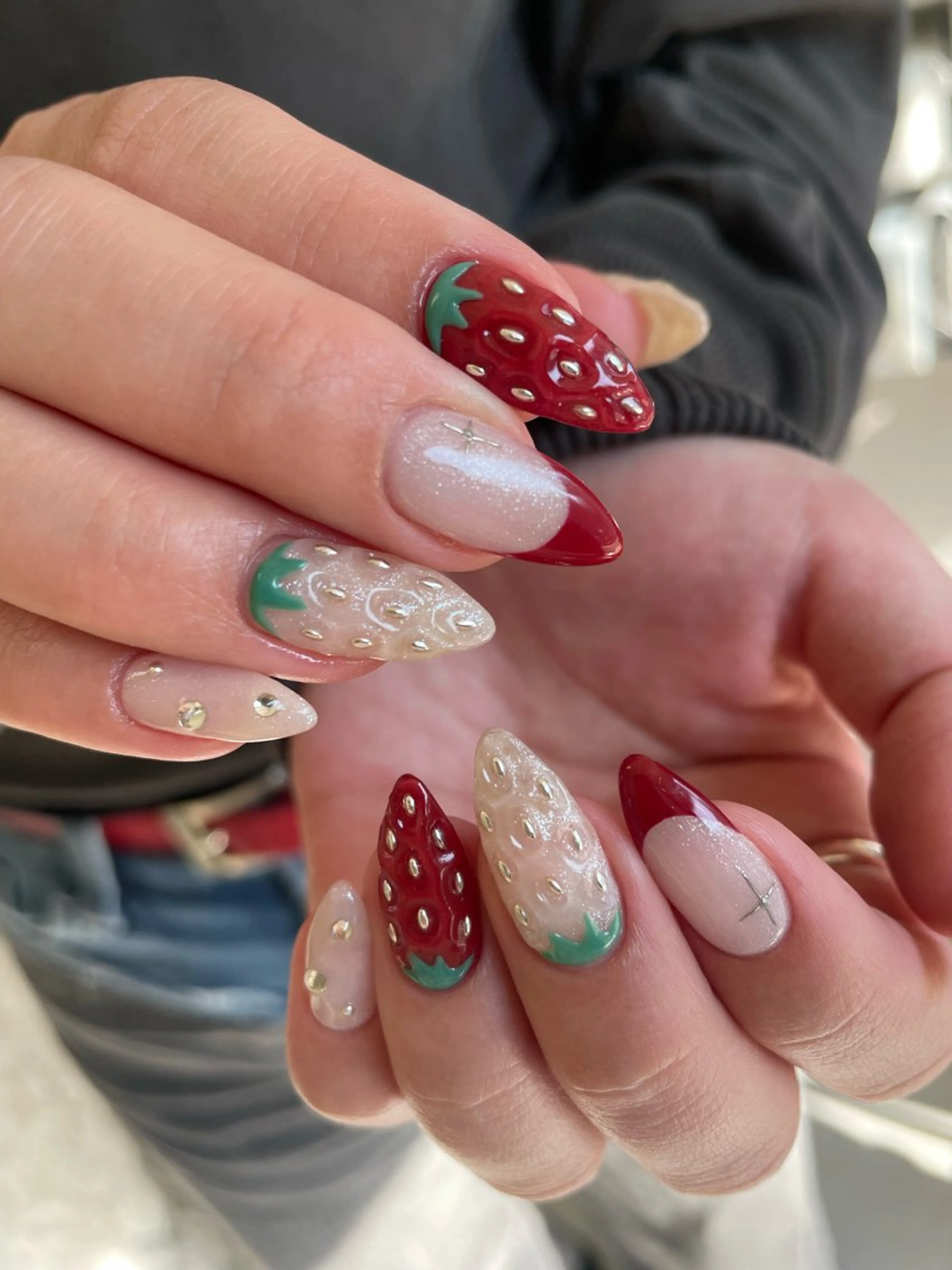 ネイル ハンドネイル Hisaka Mikiのネイルデザイン