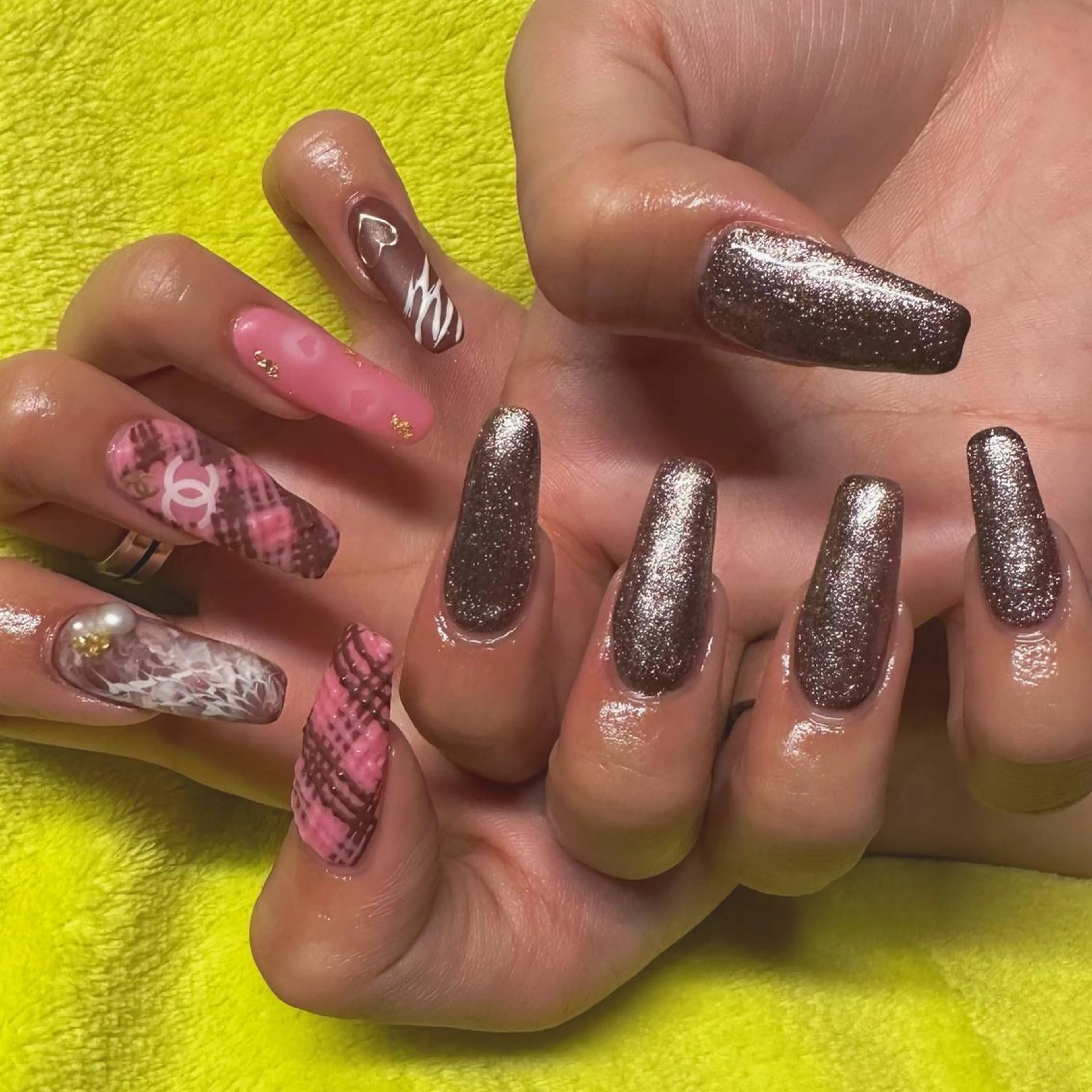 ネイル バレンタイン ハンドネイル Pretzels🥨 【プレッツェル】ミウのネイルデザイン