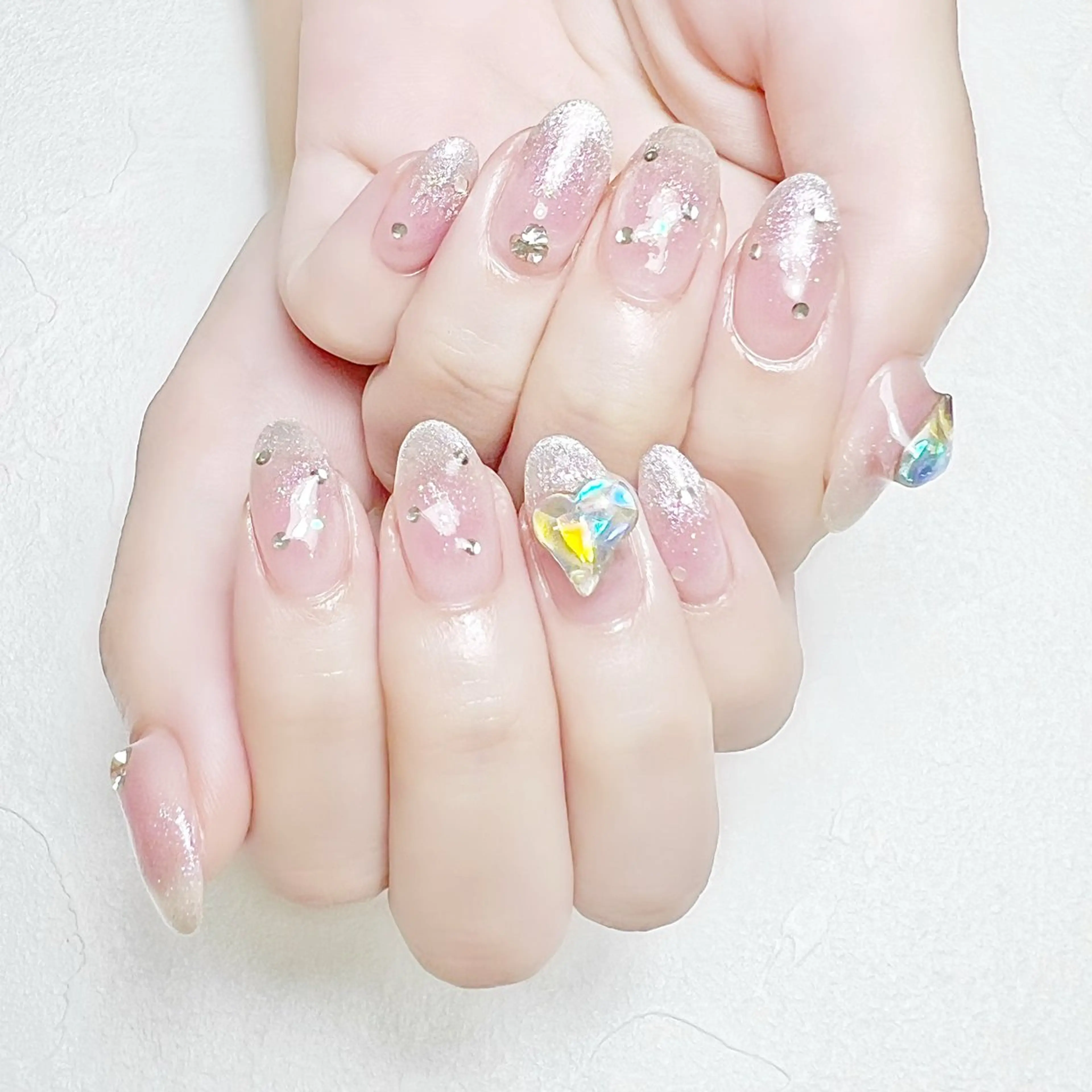 ネイル チークネイル キラキラネイル マグネットネイル ピンク ワンホンネイル rouse nail RISATOのネイルデザイン