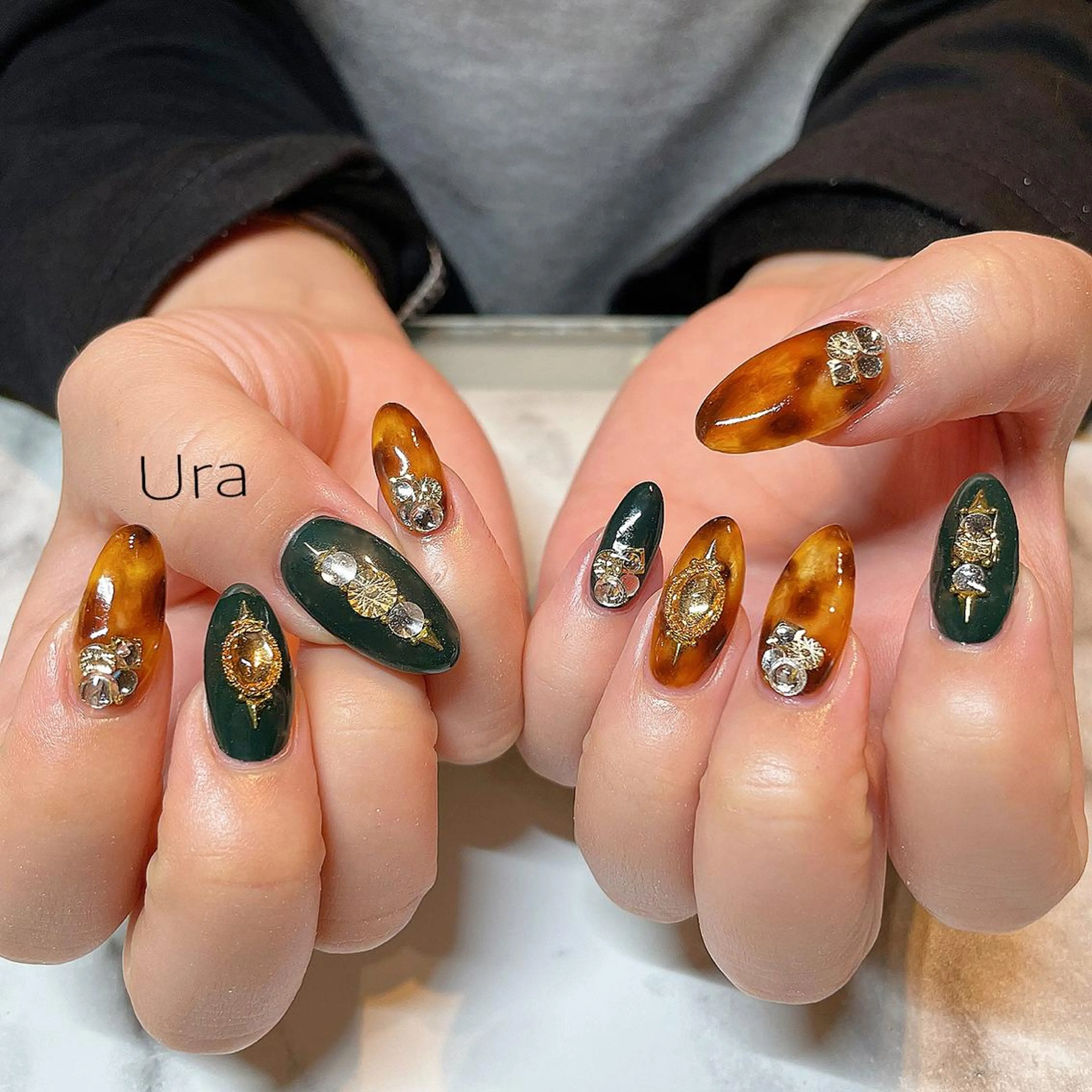 ネイル UrakoNail 《nail》のネイルデザイン