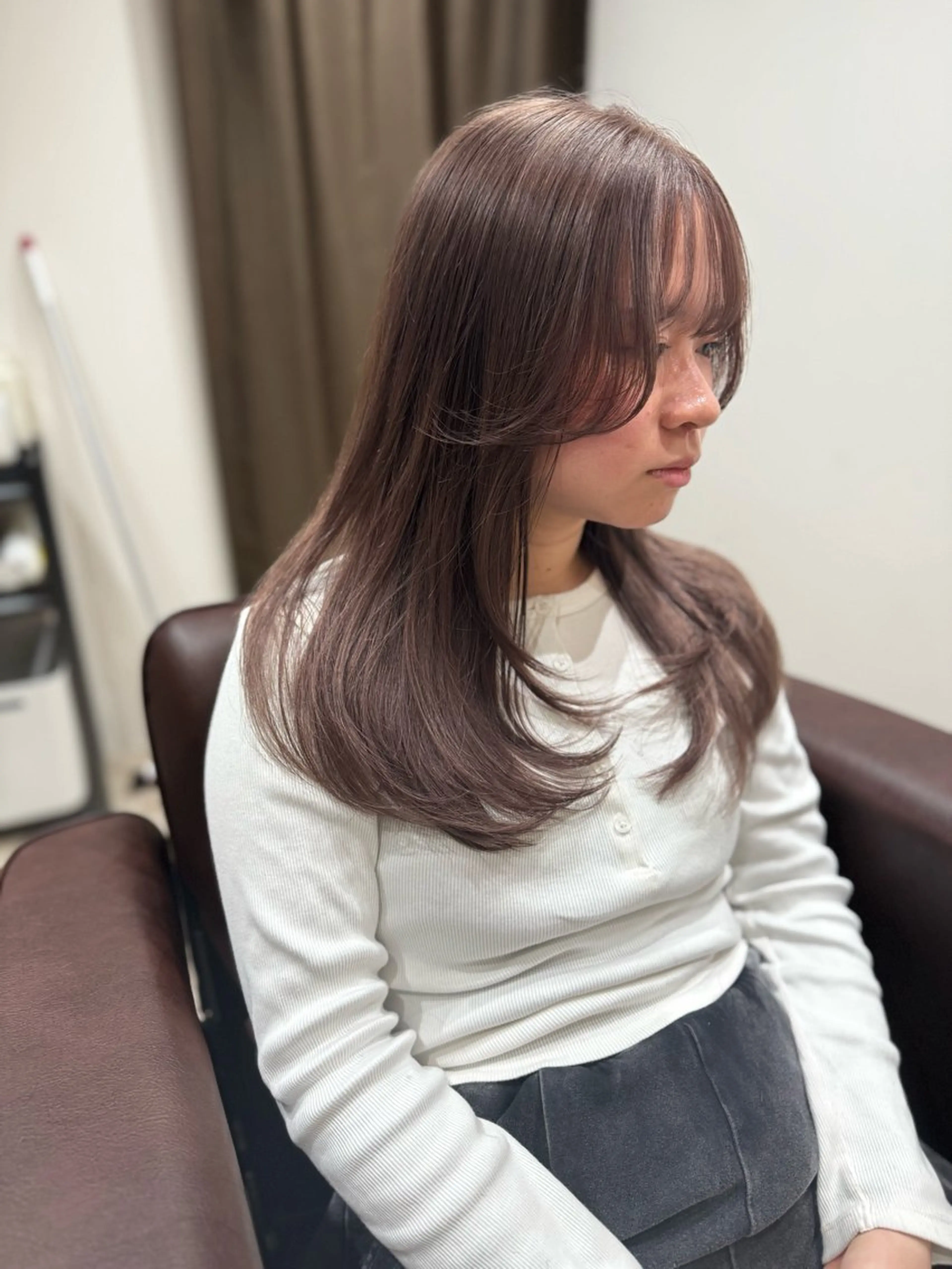 ロング カラー ブリーチ 透明感カラー グレージュ ラベンダーカラー ラベンダーグレージュ カット ヘアカラー トリートメント iga/渋谷個室🍀 艶髪カラー✨のヘアスタイル