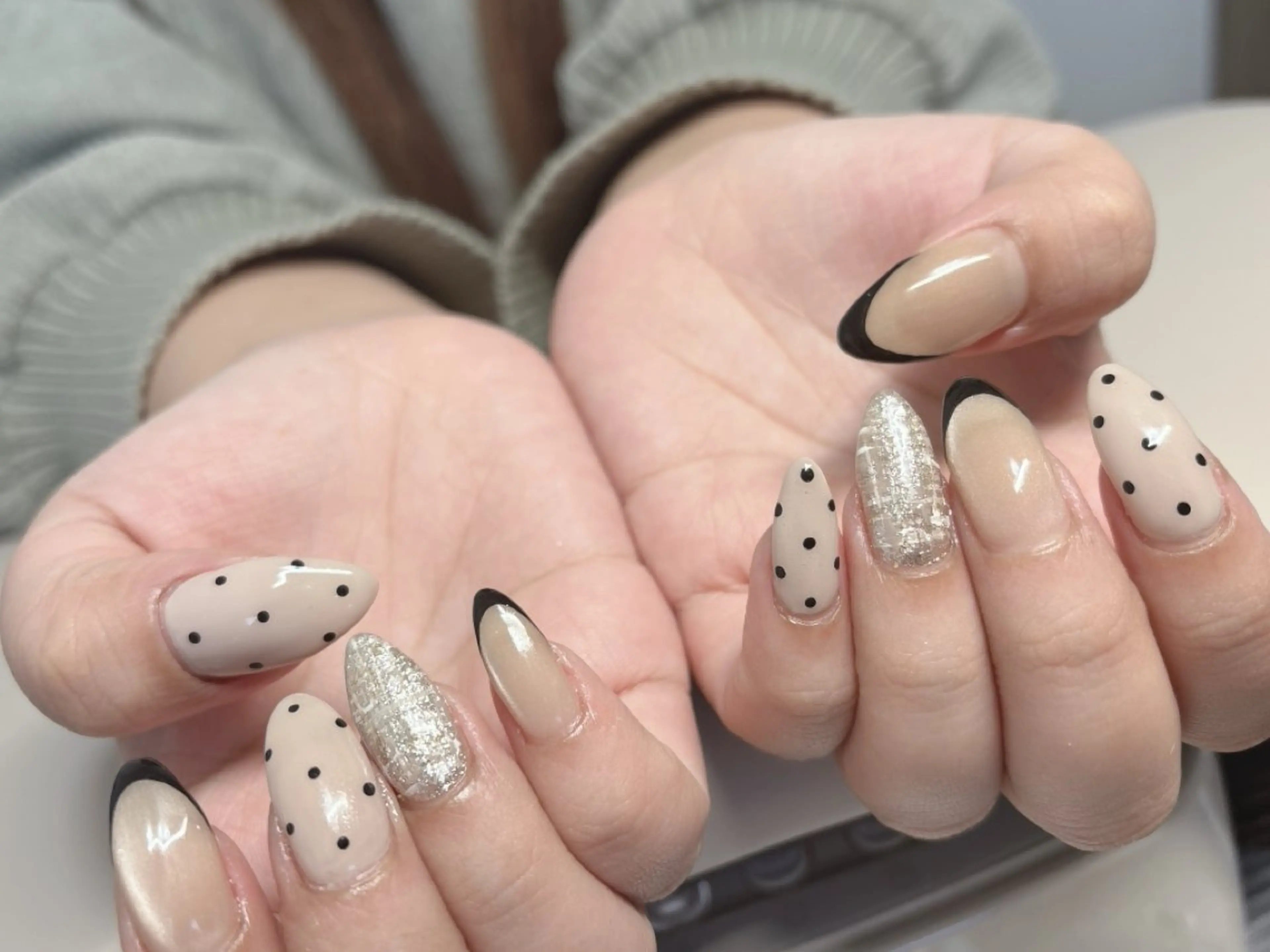 ネイル マグネットネイル 持ち込み ワンホンネイル ハンドネイル 認定講師⭐️歴20年 サロン&スクールのネイルデザイン