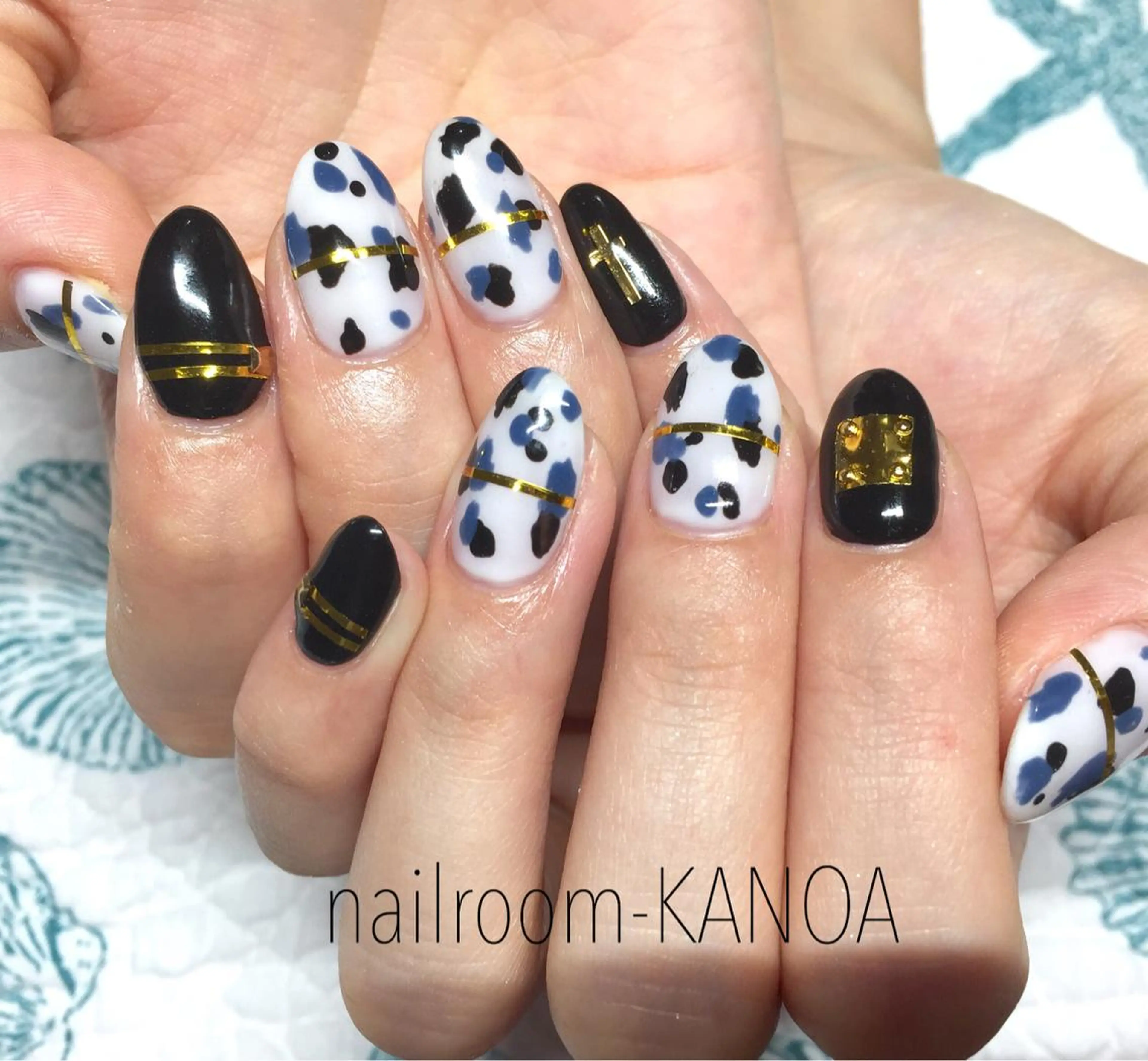 ミディアム ネイル ブルー nailroom- KANOAのネイルデザイン