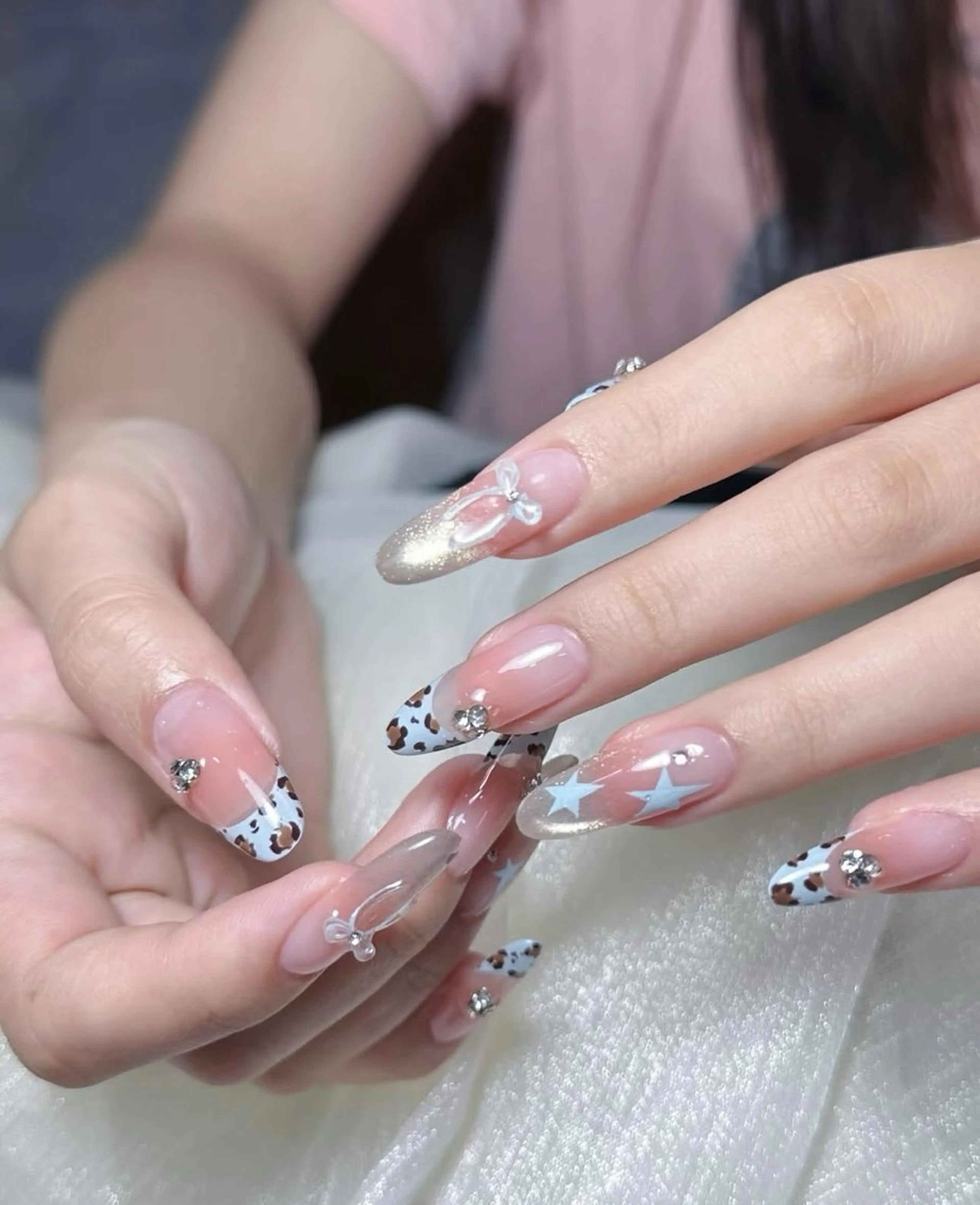 ネイル チークネイル フレンチネイル グラデーション キラキラネイル 韓国ネイル Minette nailHuongのネイルデザイン