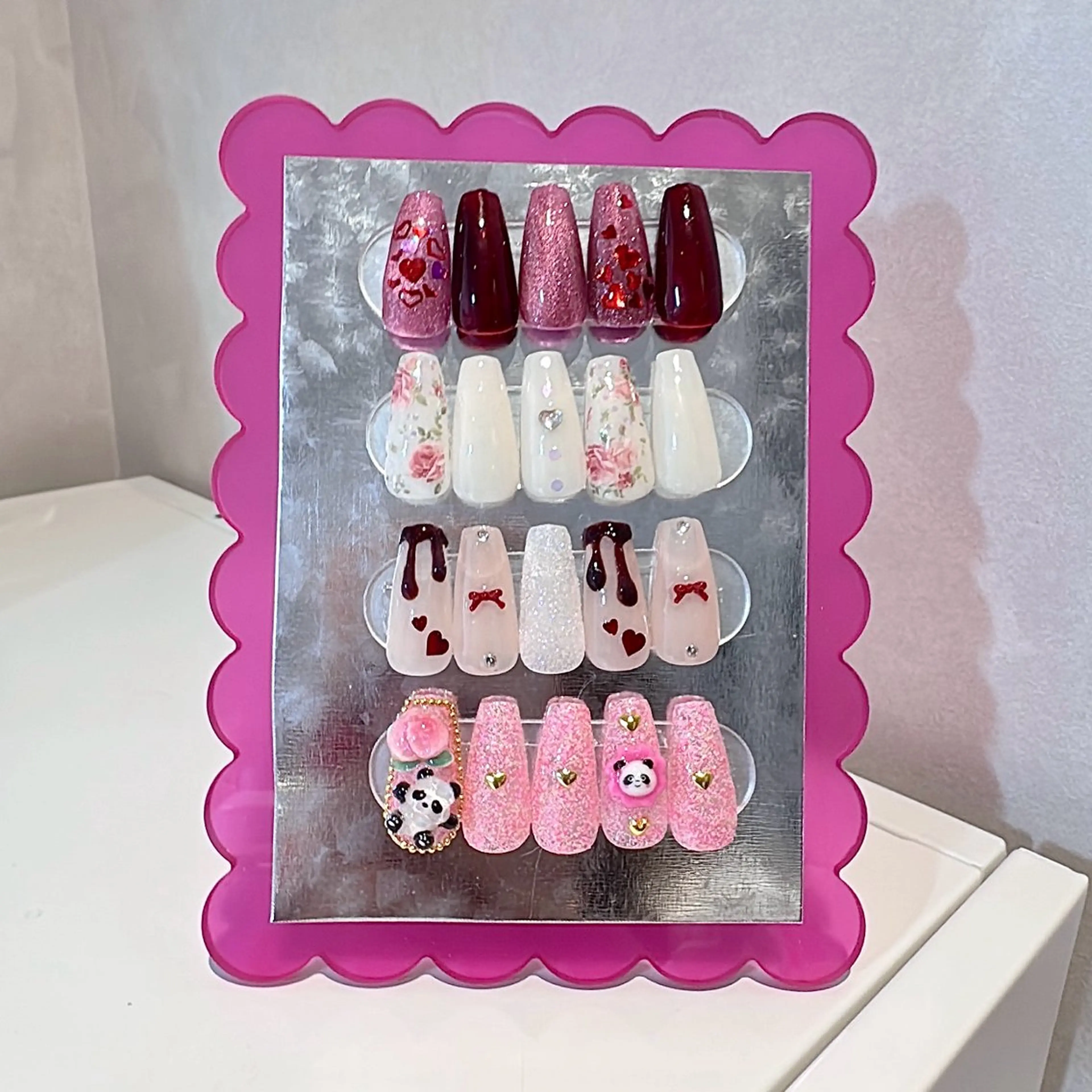 ネイル ハンドネイル RIEKO🍒 ワンホン♡推しネイルのネイルデザイン