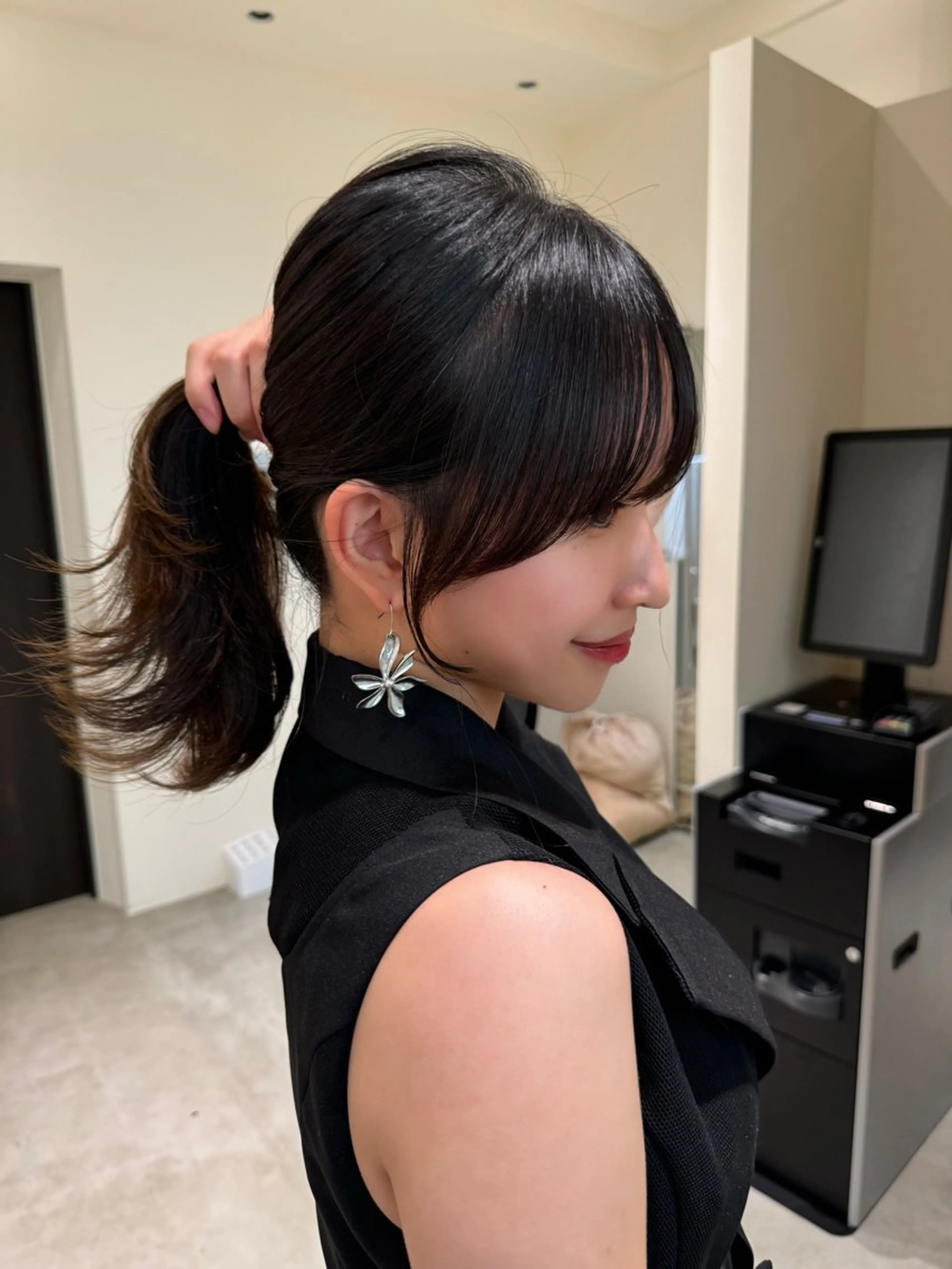 ミディアム カット 銀座/前髪顔まわり/ 透明感カラー/danのヘアスタイル