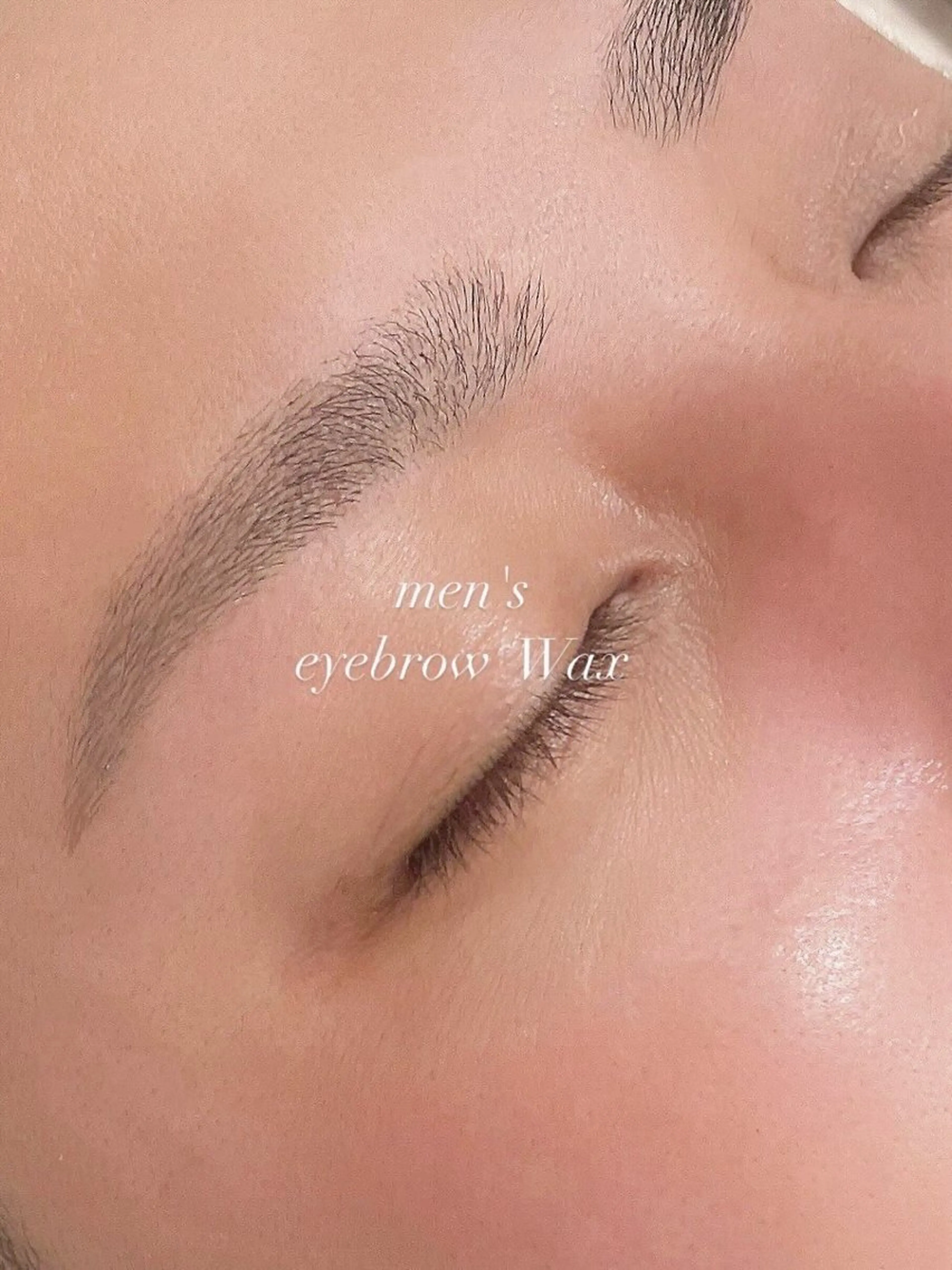 アイブロウ 眉毛ワックス脱毛 soi.所属・f. harukaのネイルデザイン