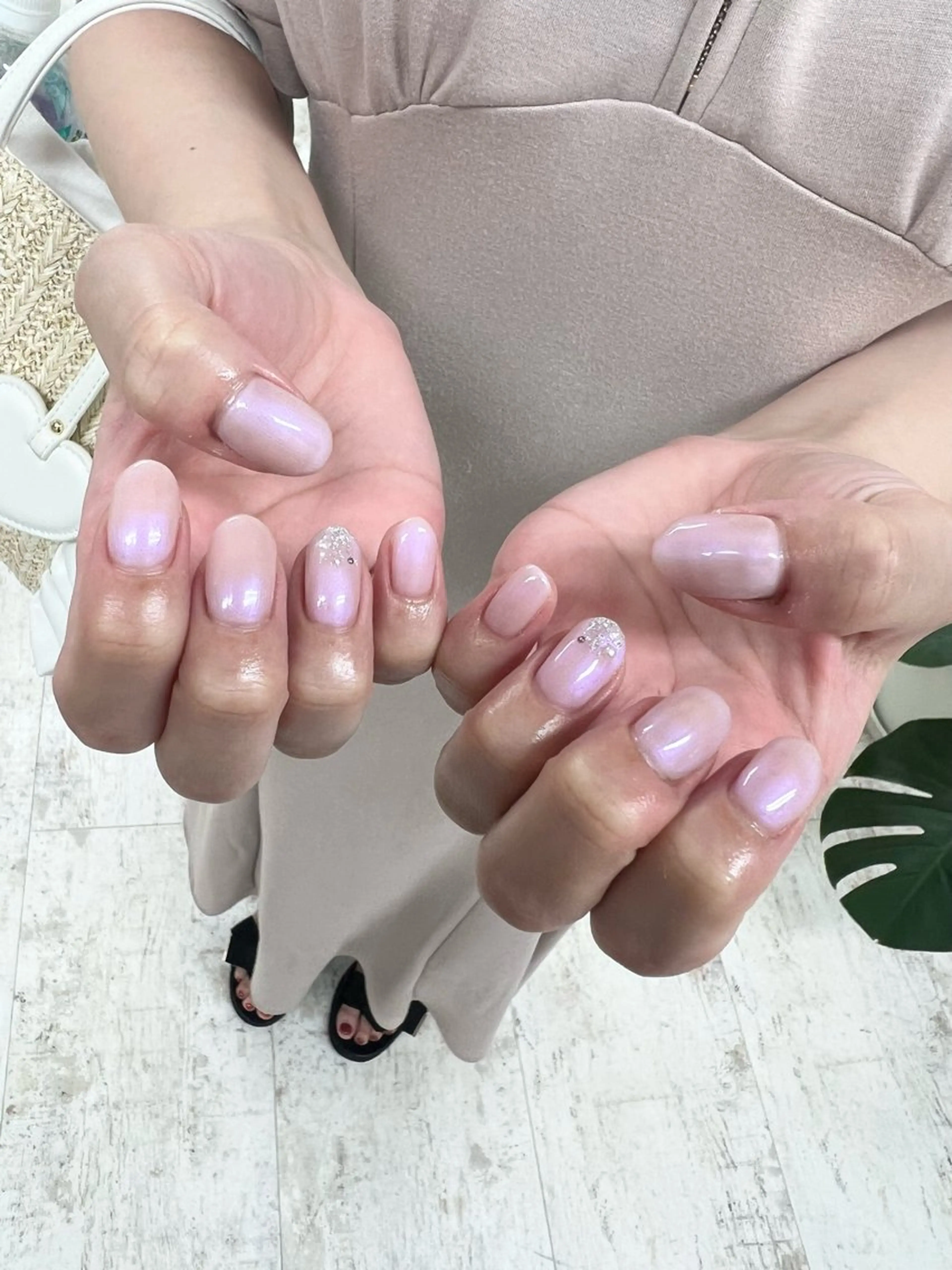 ネイル オーロラネイル 吉田 里菜のネイルデザイン