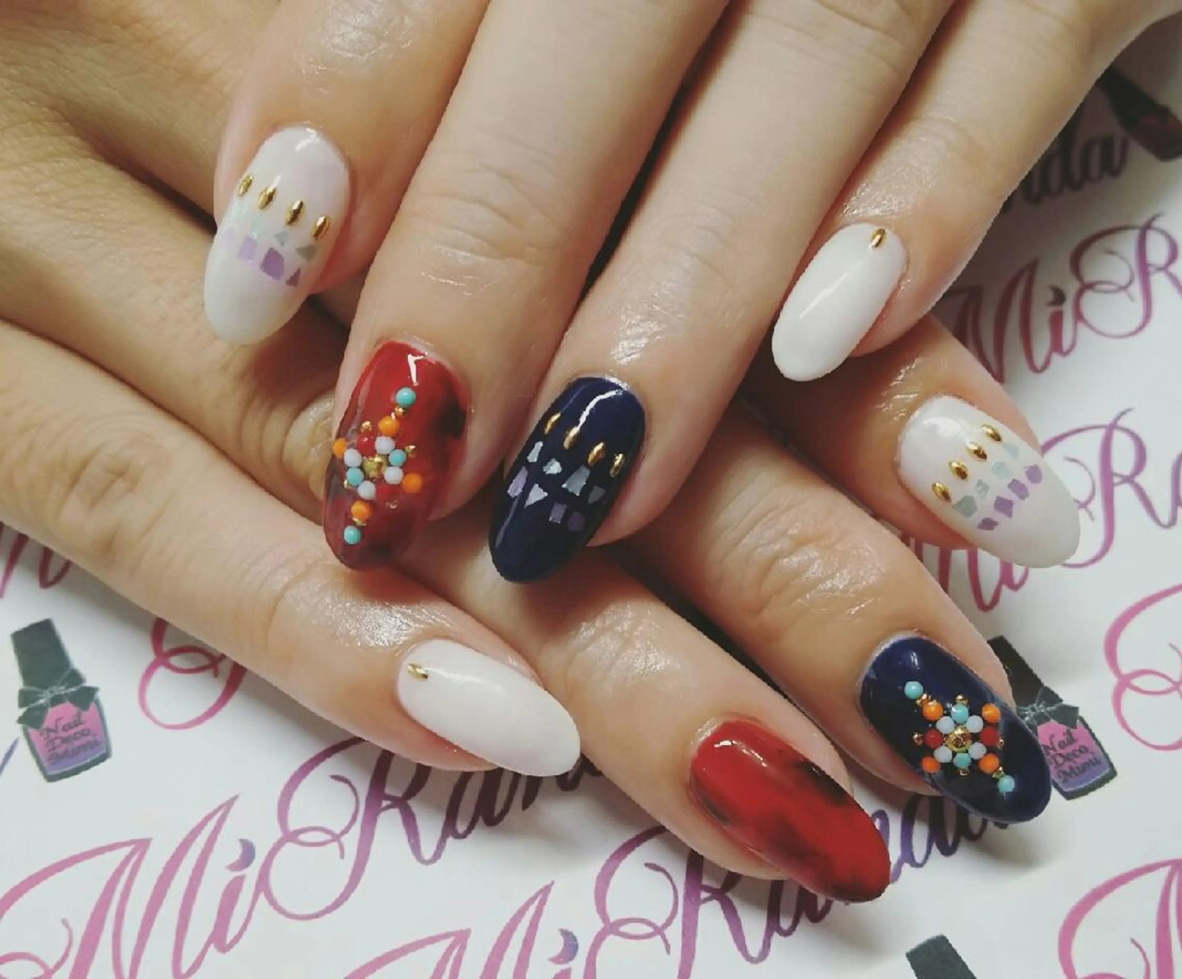 ネイル MiRanda Nail所属・MiRanda 保坂 舞のネイルデザイン