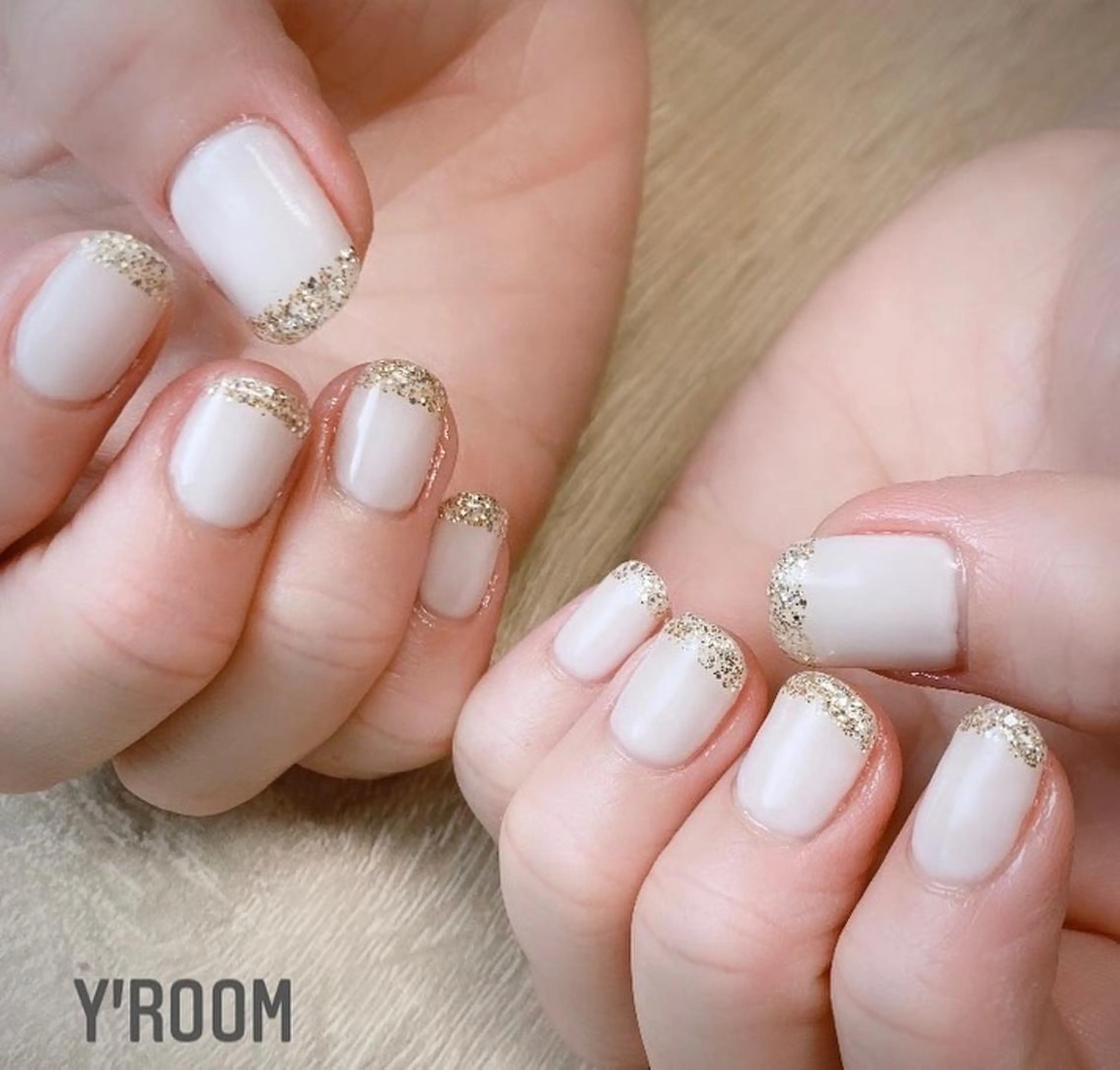 ネイル オーロラネイル フラッシュネイル フットネイル フレンチネイル ジェルネイル ハンドネイル YUKA （ネイリスト）のネイルデザイン