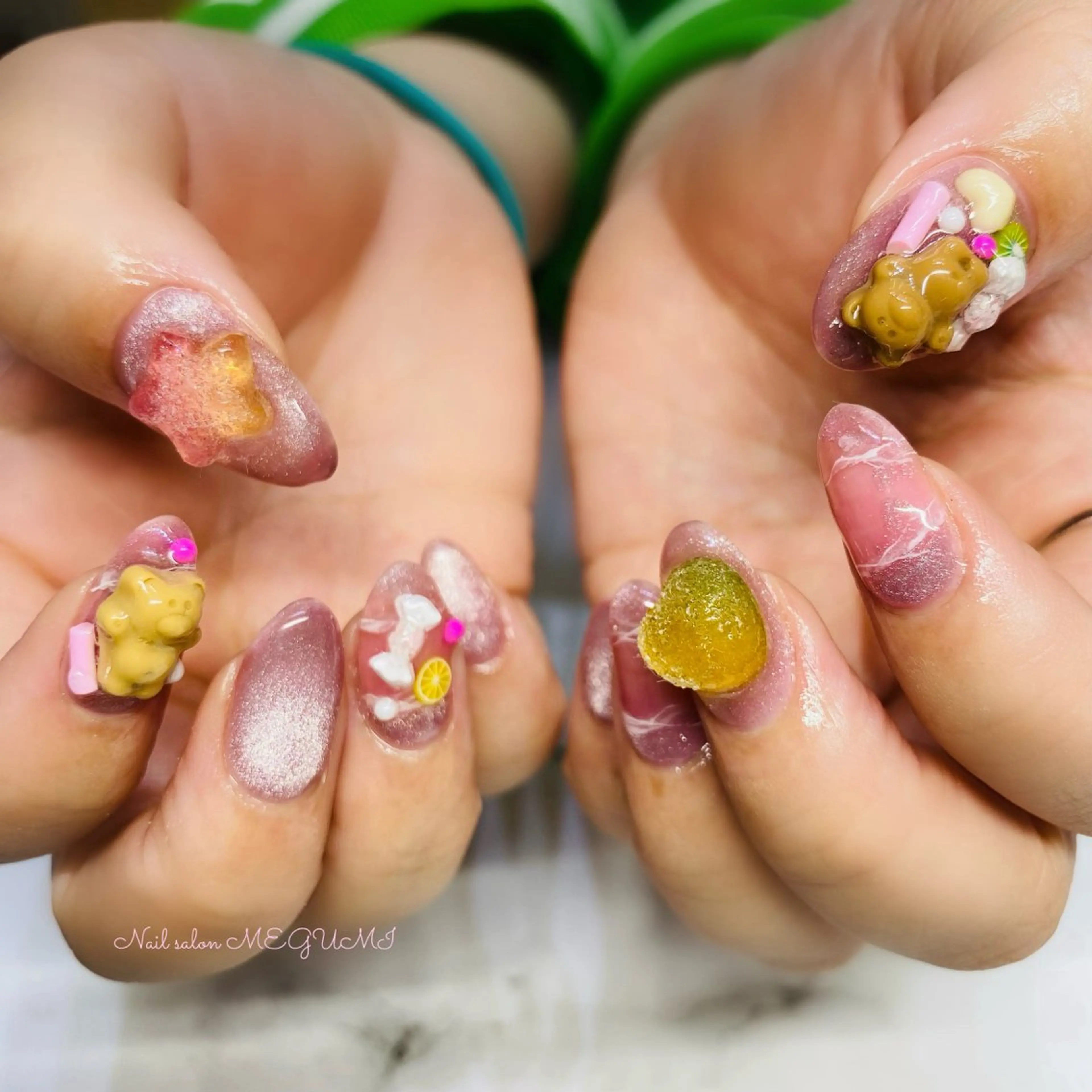 ネイル Nail salon MEGUMIのネイルデザイン
