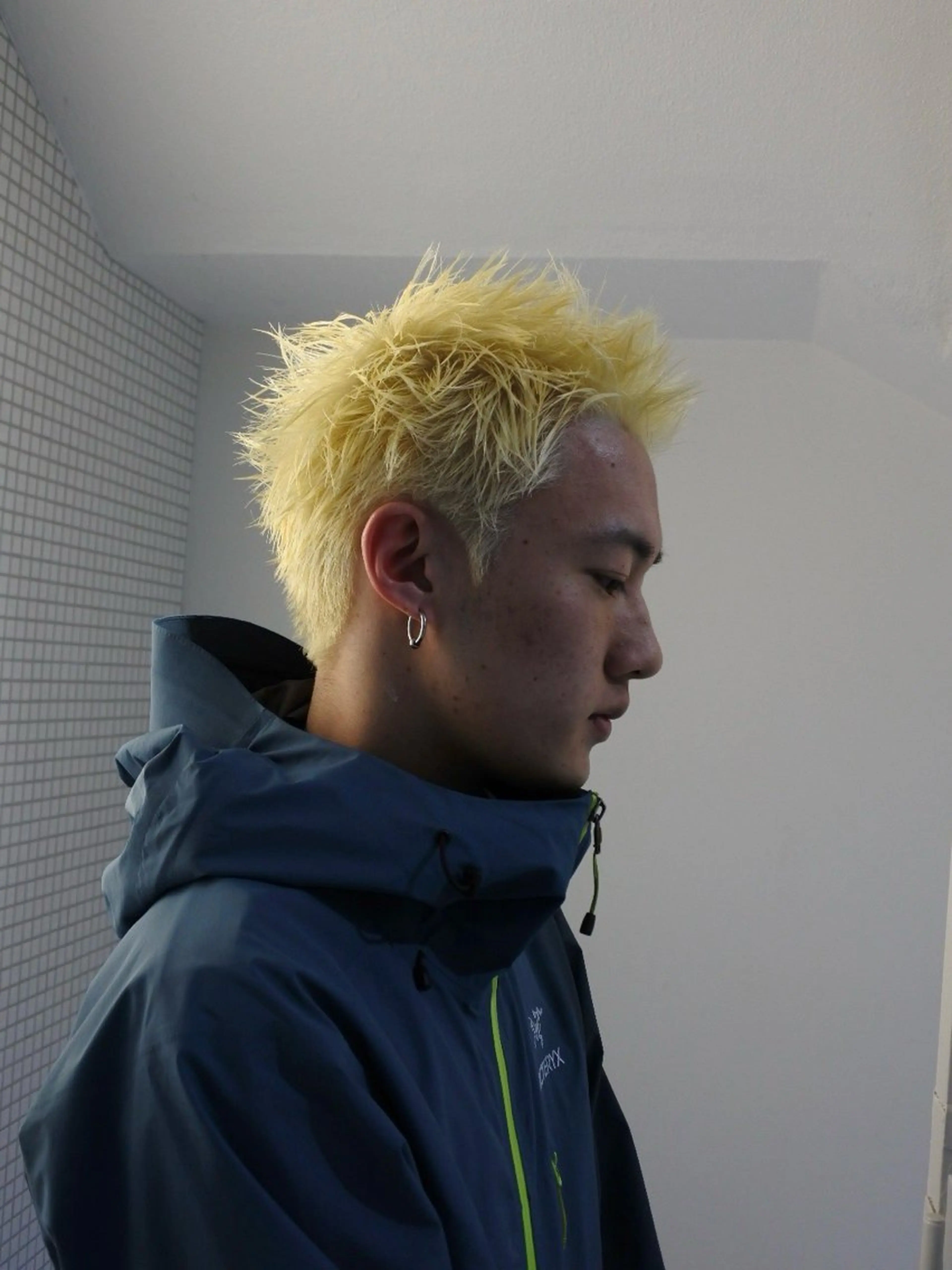 ショート メンズ ⭐︎ハイトーン /レイヤー✩momoのヘアスタイル