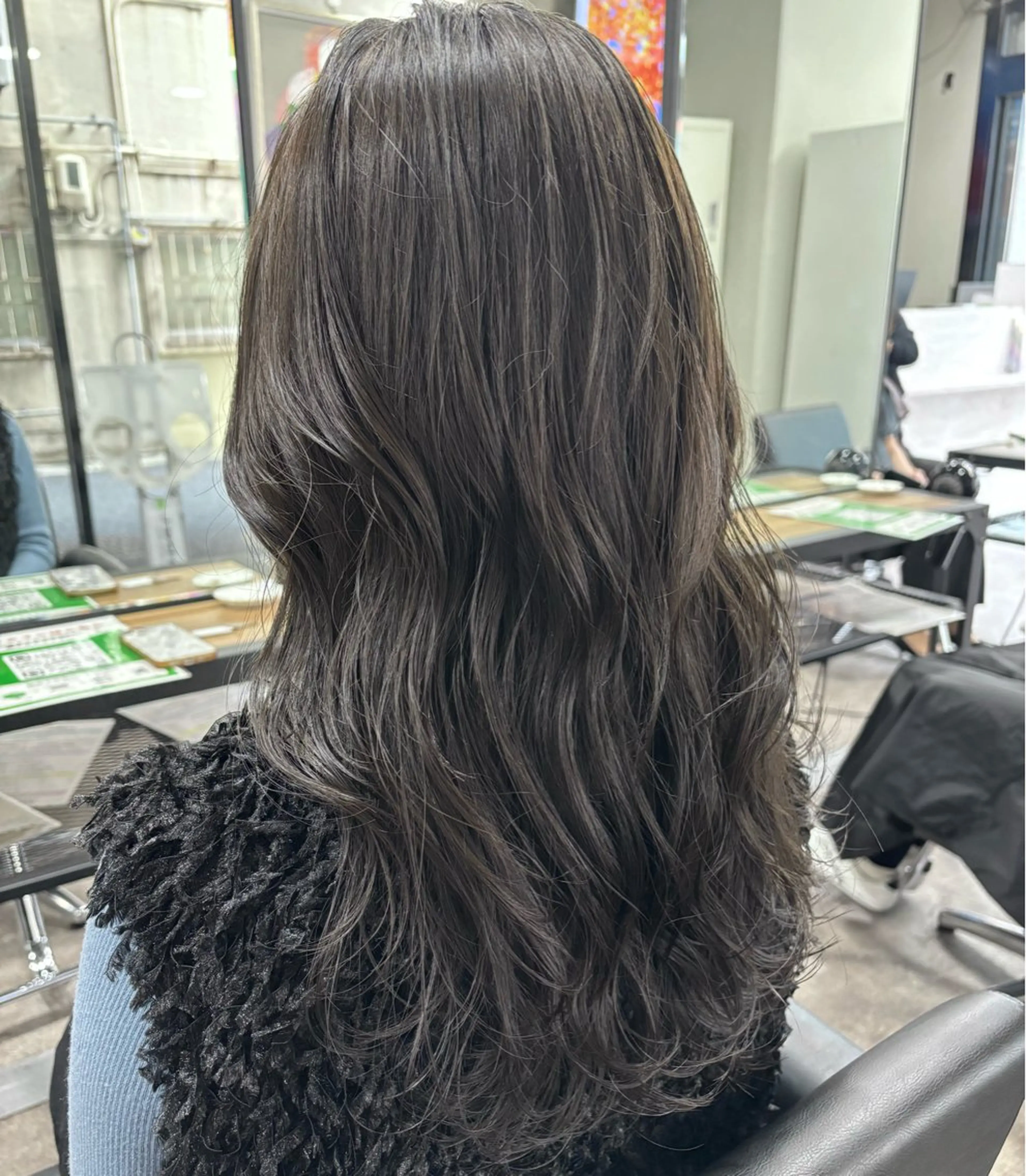 ロング カラー ヘアカラー 前田 亮晟のヘアスタイル