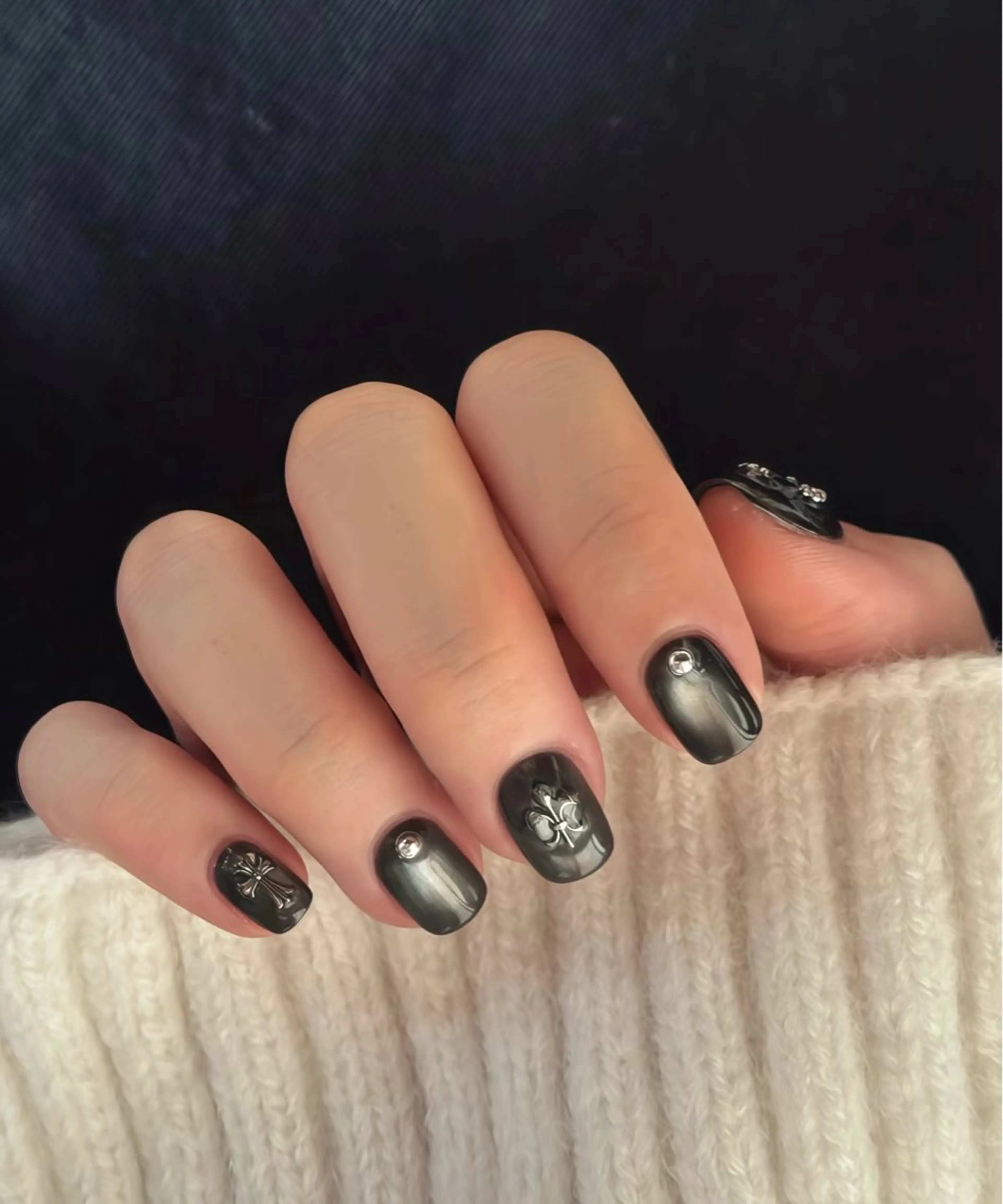 ネイル オーロラネイル フラワーネイル フットネイル フレンチネイル ジェルネイル ハンドネイル BabyYouMi nailのネイルデザイン