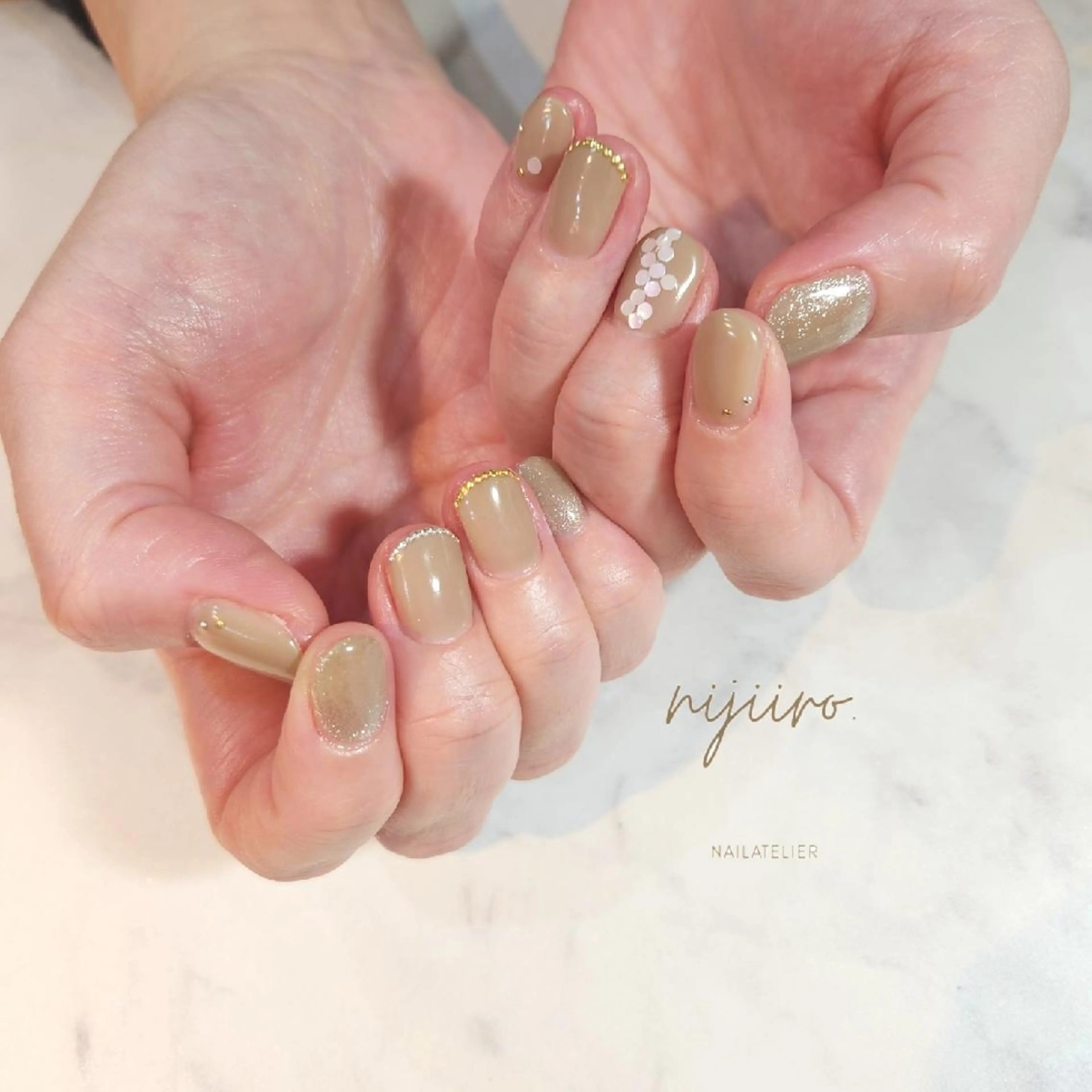 ネイル ハンドネイル nailatelier nijiiro.所属・nijiiro🌈 サトウのネイルデザイン