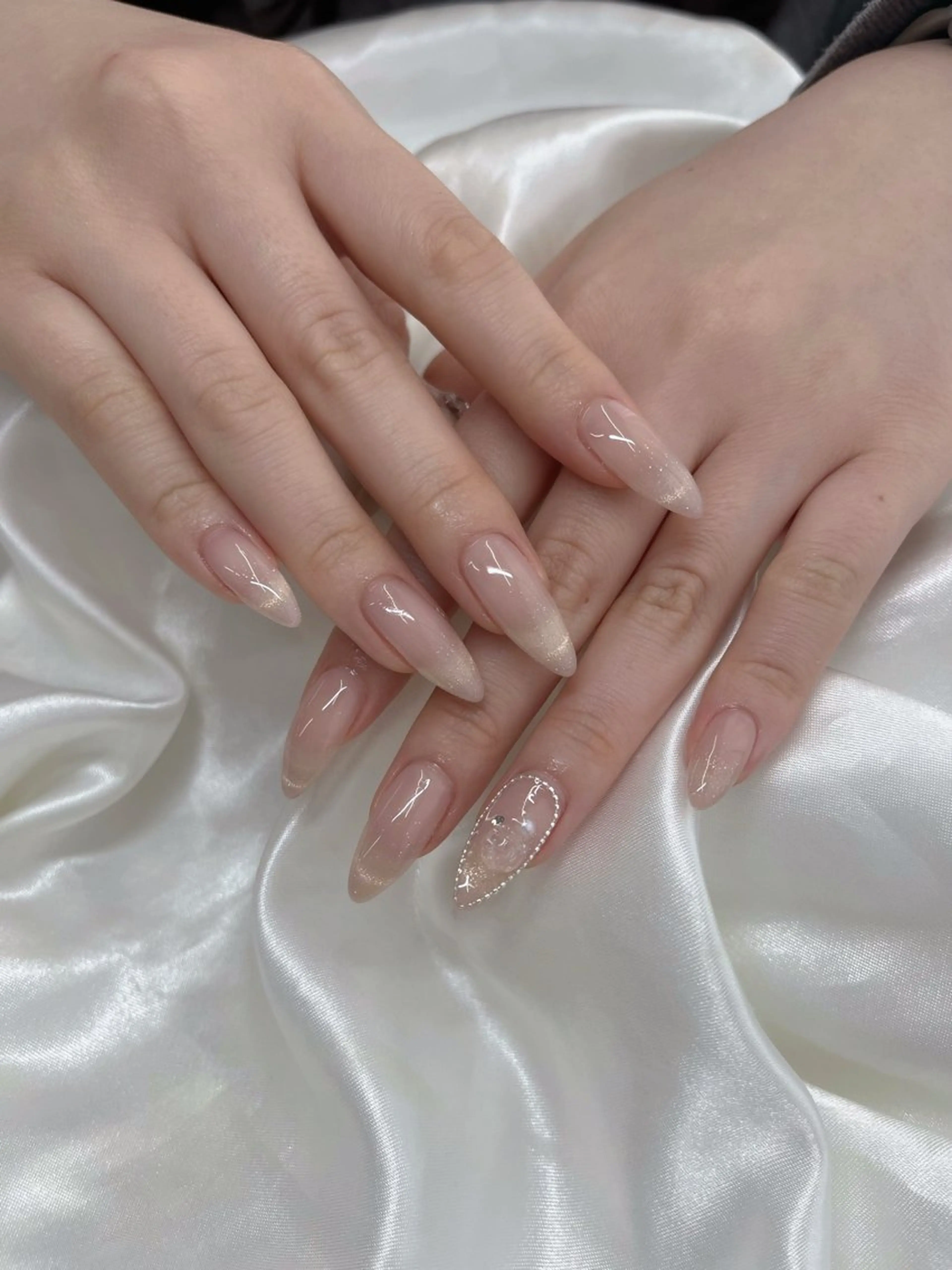 ネイル ハンドネイル 【LILY】 ainaのネイルデザイン