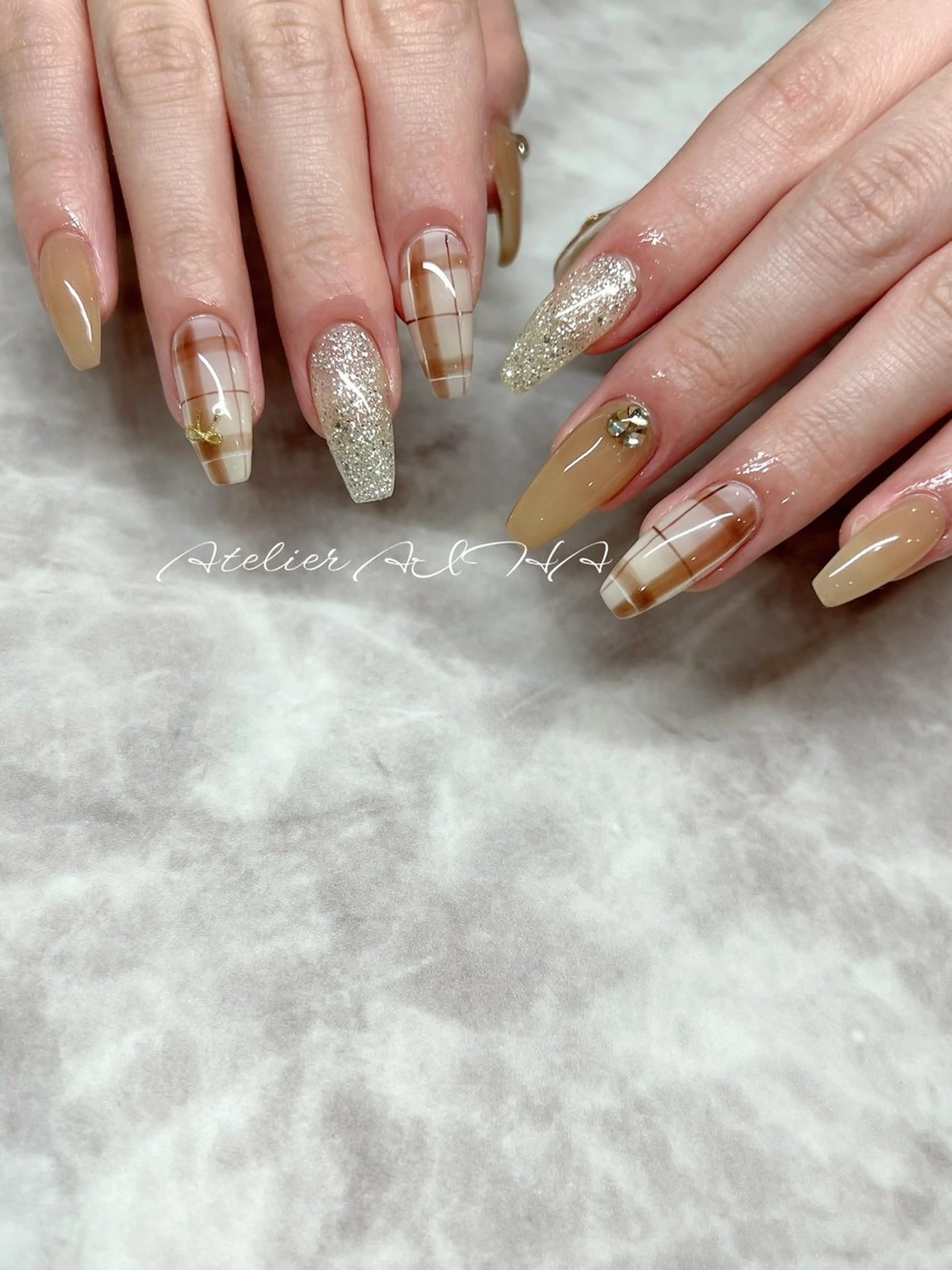 セミロング アトリエAIHA所属・アトリエAIHA★ フィルイン推奨サロンのネイルデザイン