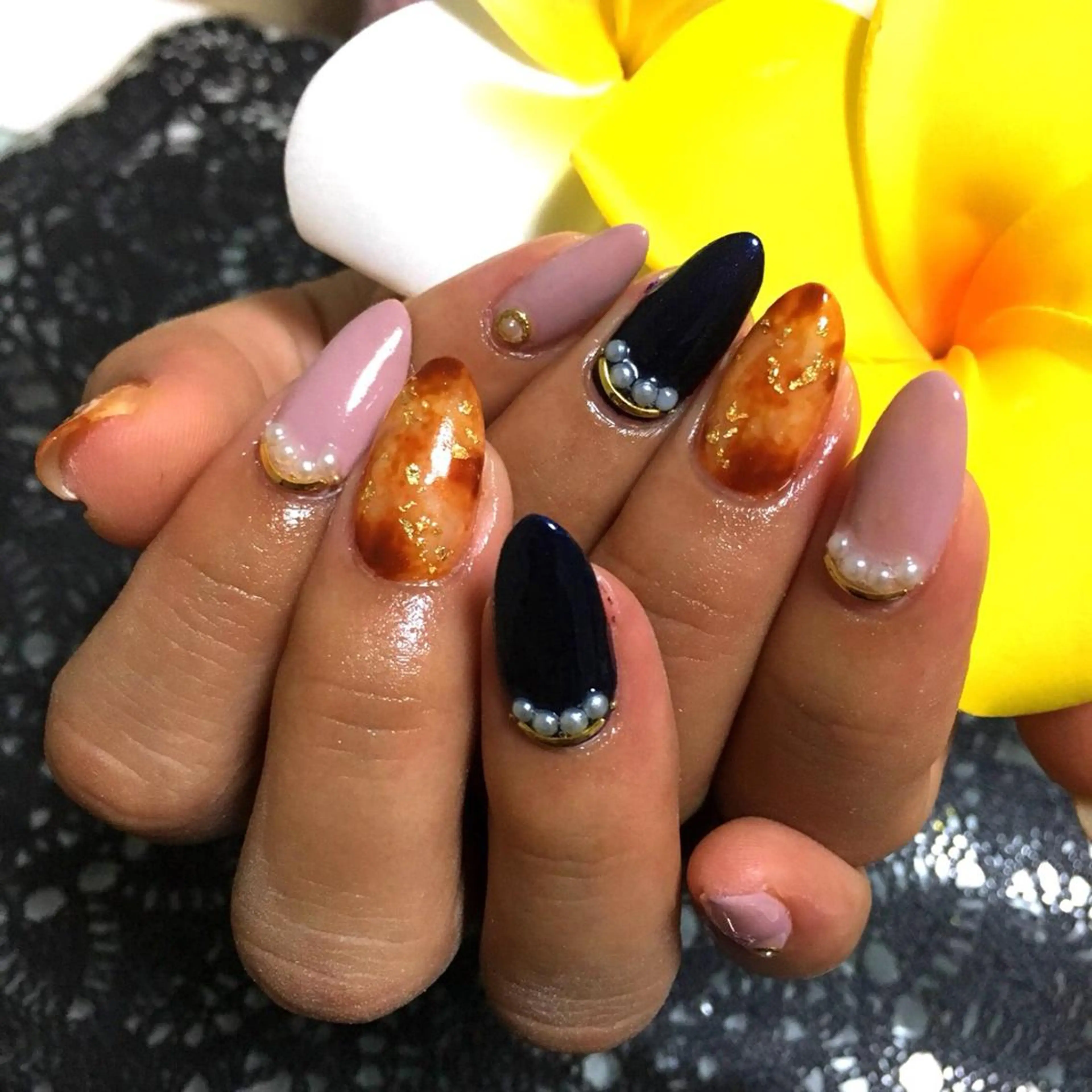 セミロング ネイル 宮本 百合子のネイルデザイン