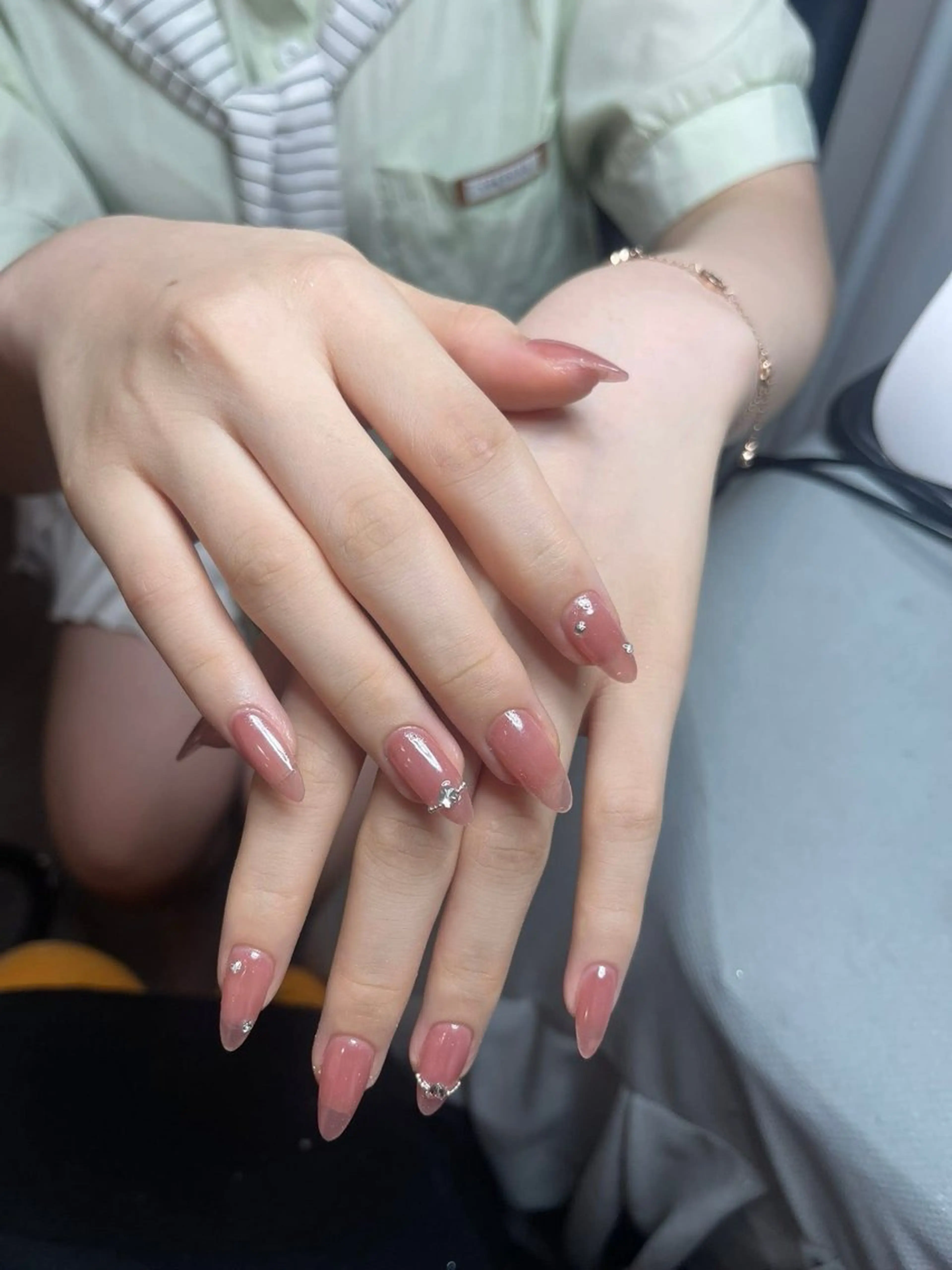 ネイル チークネイル フレンチネイル グラデーション キラキラネイル 韓国ネイル Minette nailHuongのネイルデザイン