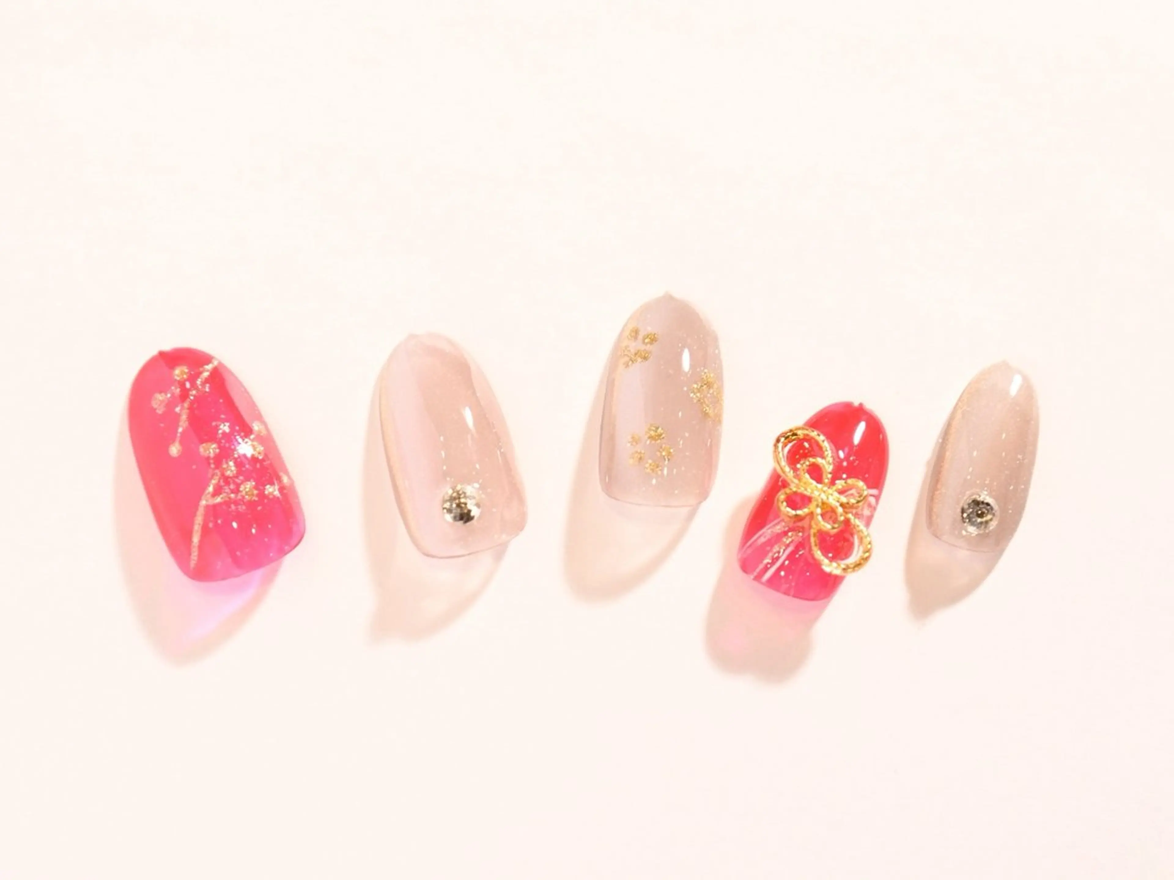 ネイル Tiary Nail Fのネイルデザイン