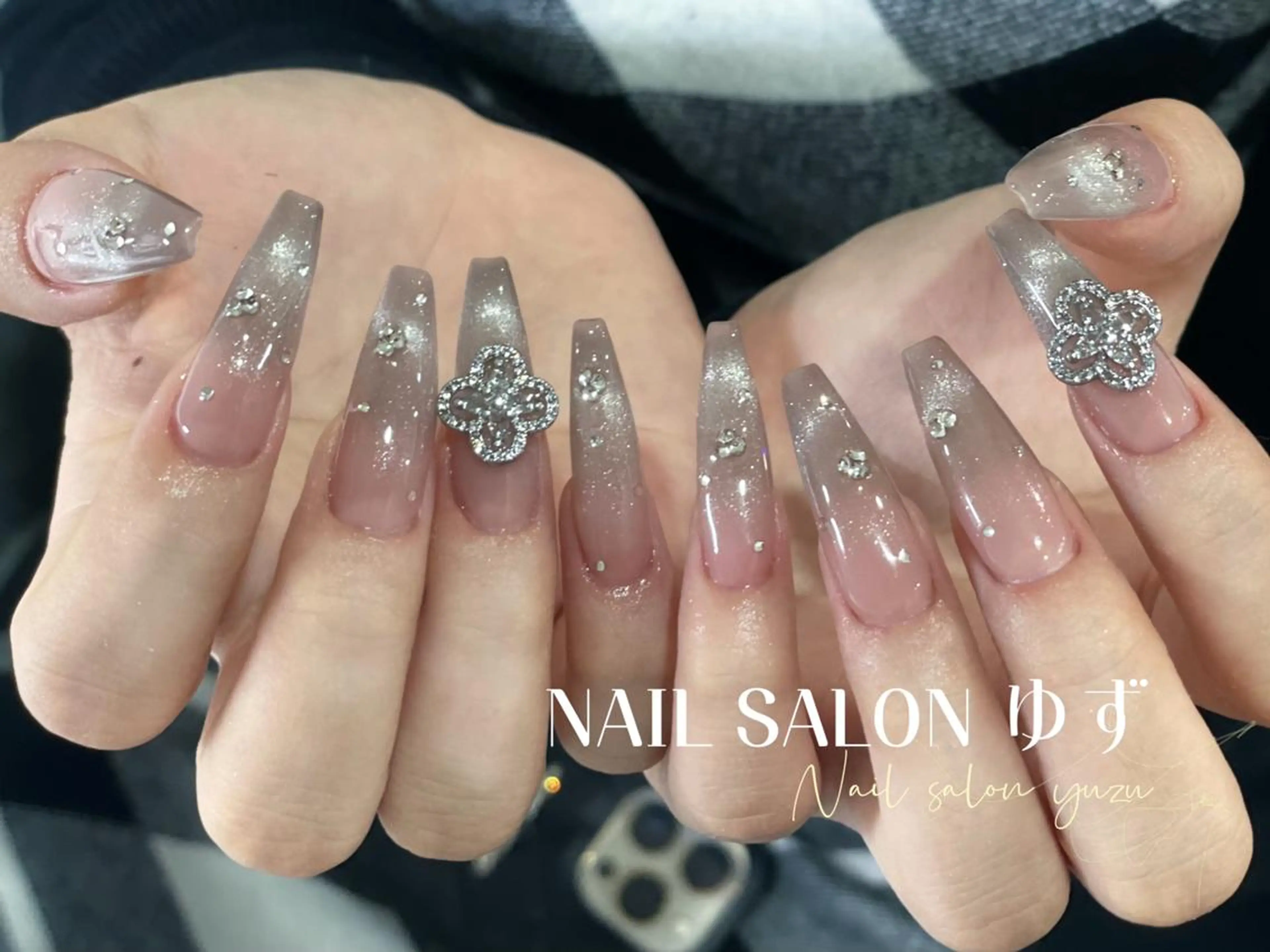 ネイル 長さ出し ハンドネイル MAKI💚💚💚 秋葉原.のネイルデザイン