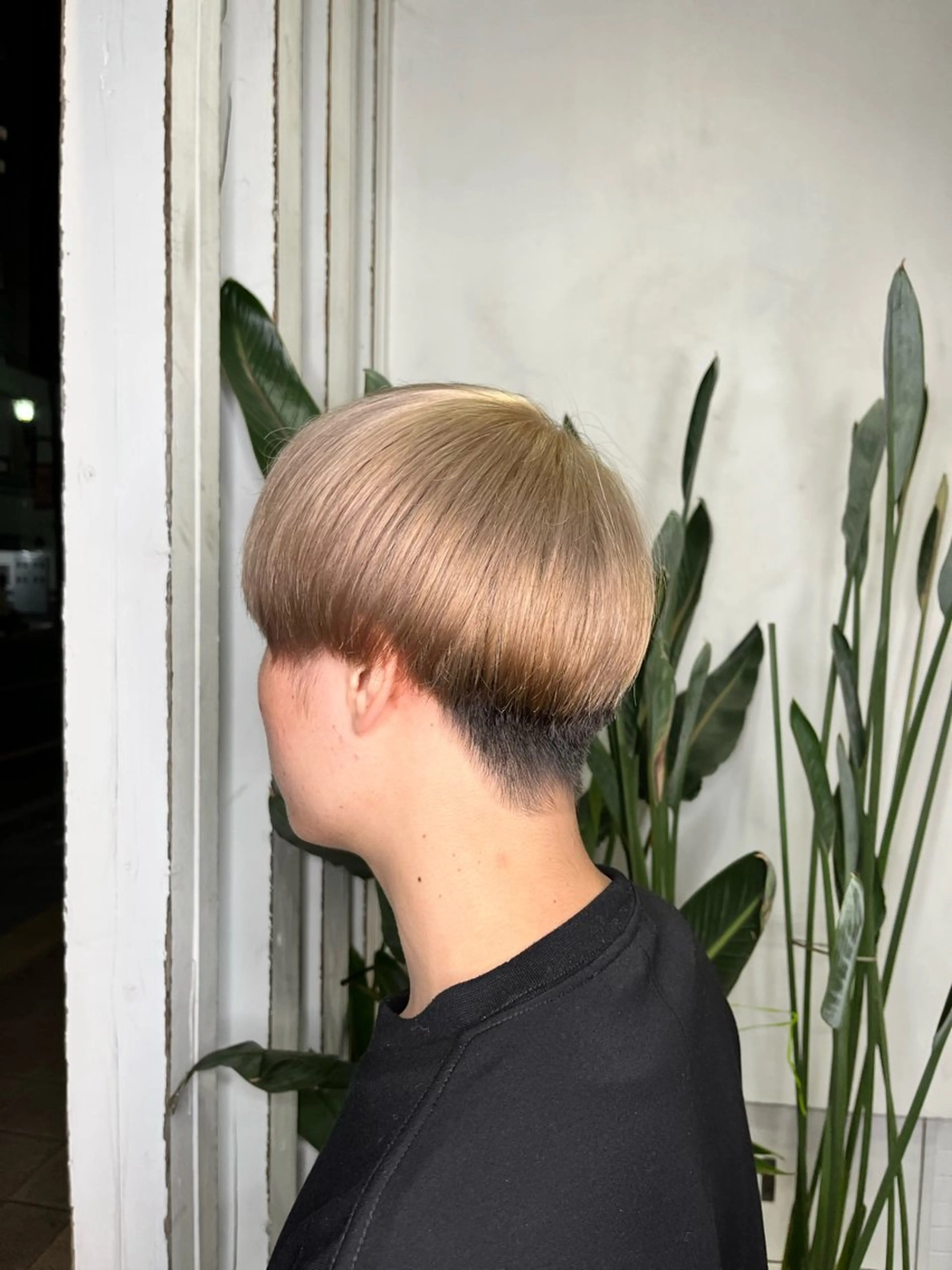 ショート カラー インナーカラー ヘアカラー トリートメント ヘッドスパ 🫧ハイトーン/ ブリーチ🫧白石航汰のヘアスタイル