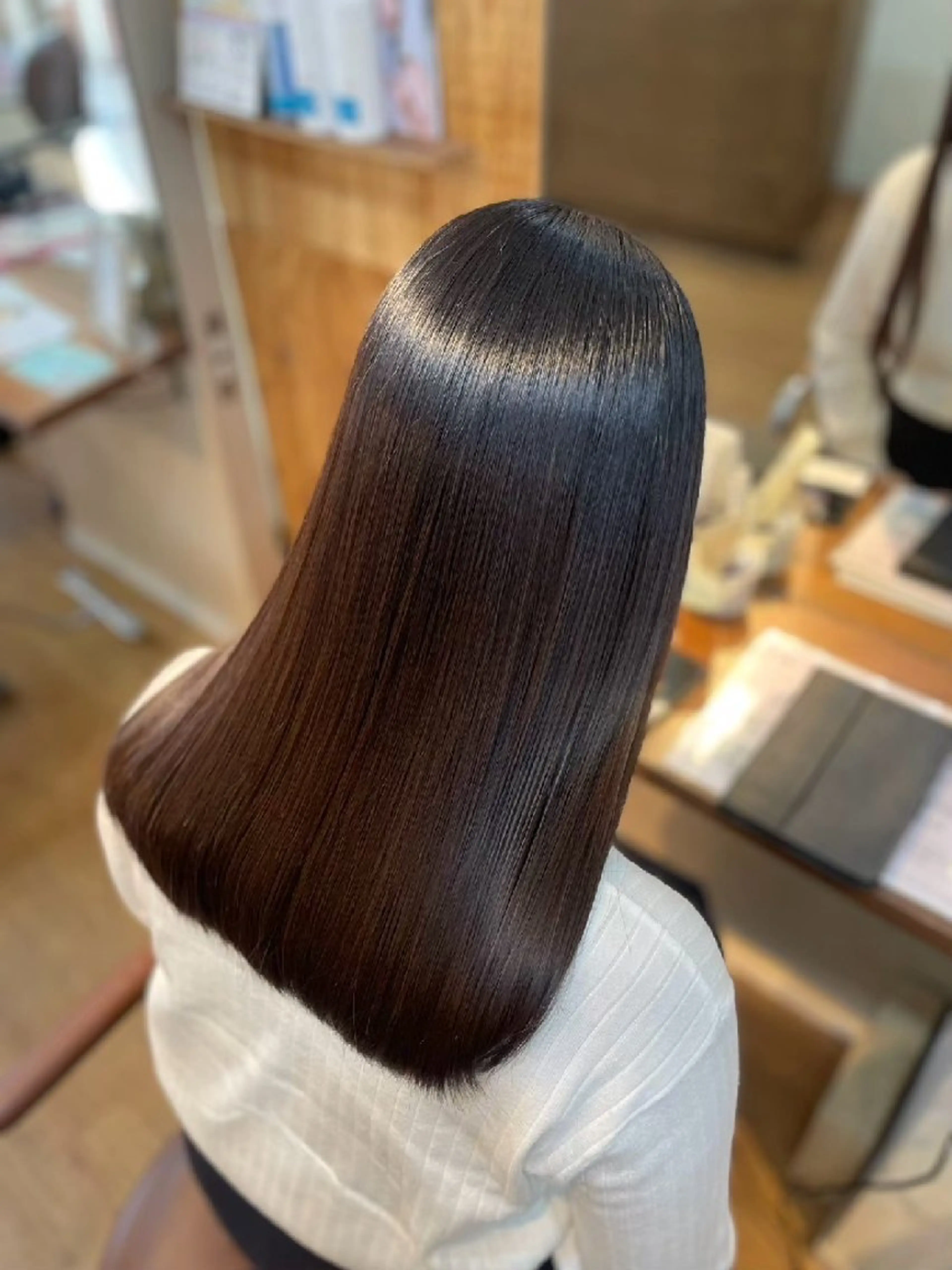 ロング カラー 髪質改善トリートメントループス大倉山店所属・けい もえこのヘアスタイル