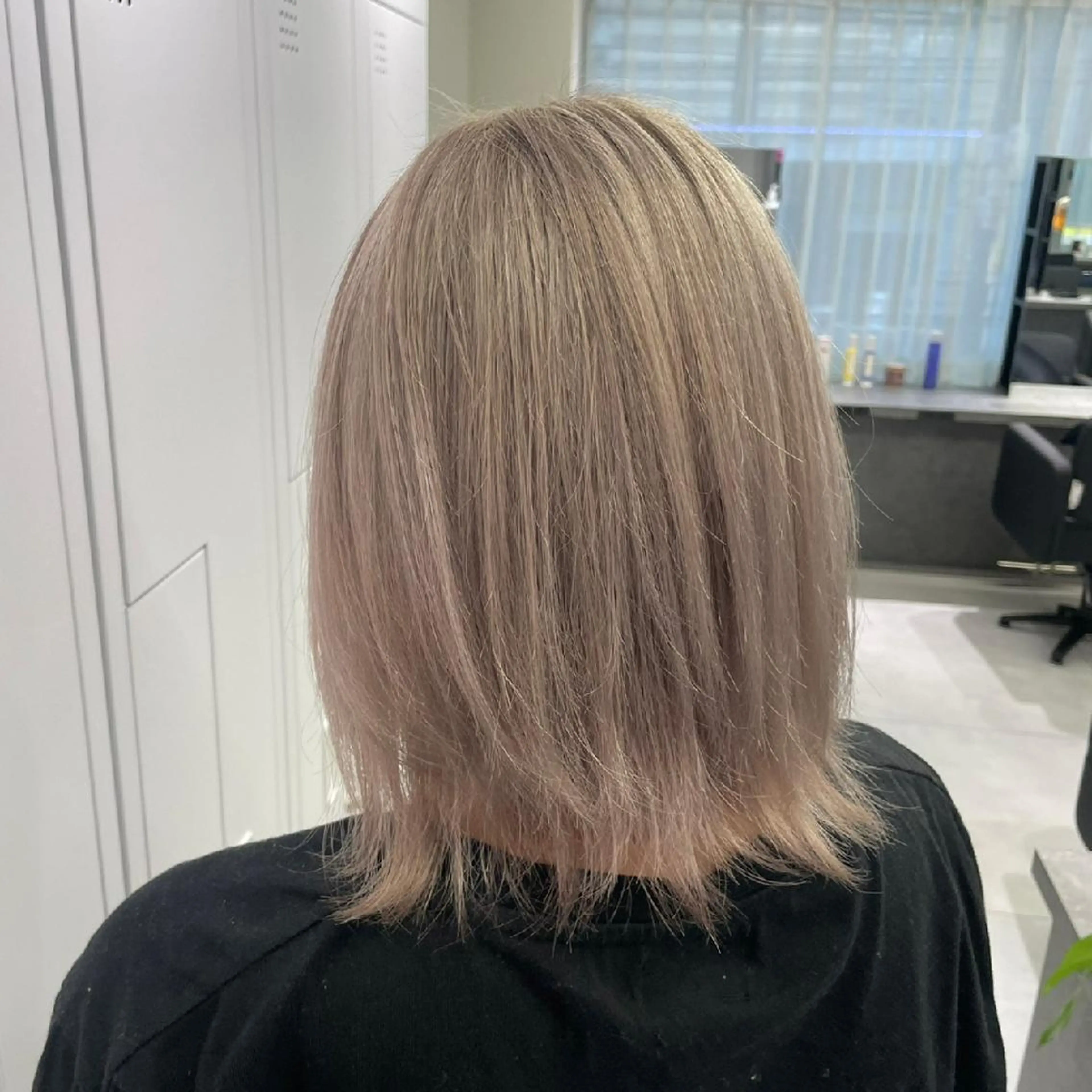 ミディアム カラー ヘアカラー Luisハイライト　 喜連瓜破、髪質改善のヘアスタイル