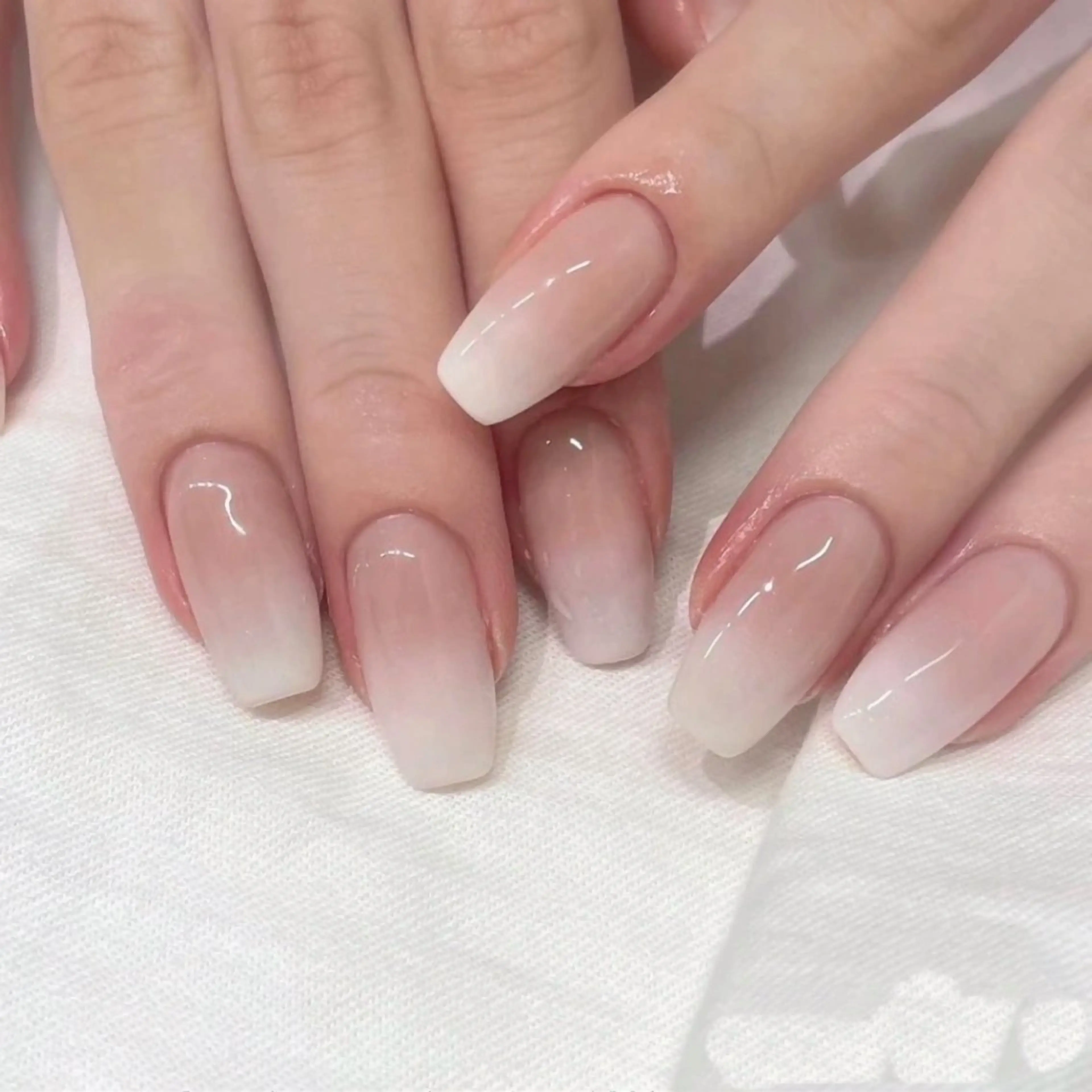 ネイル ハンドネイル ToliyDeliy Nail Salonのネイルデザイン