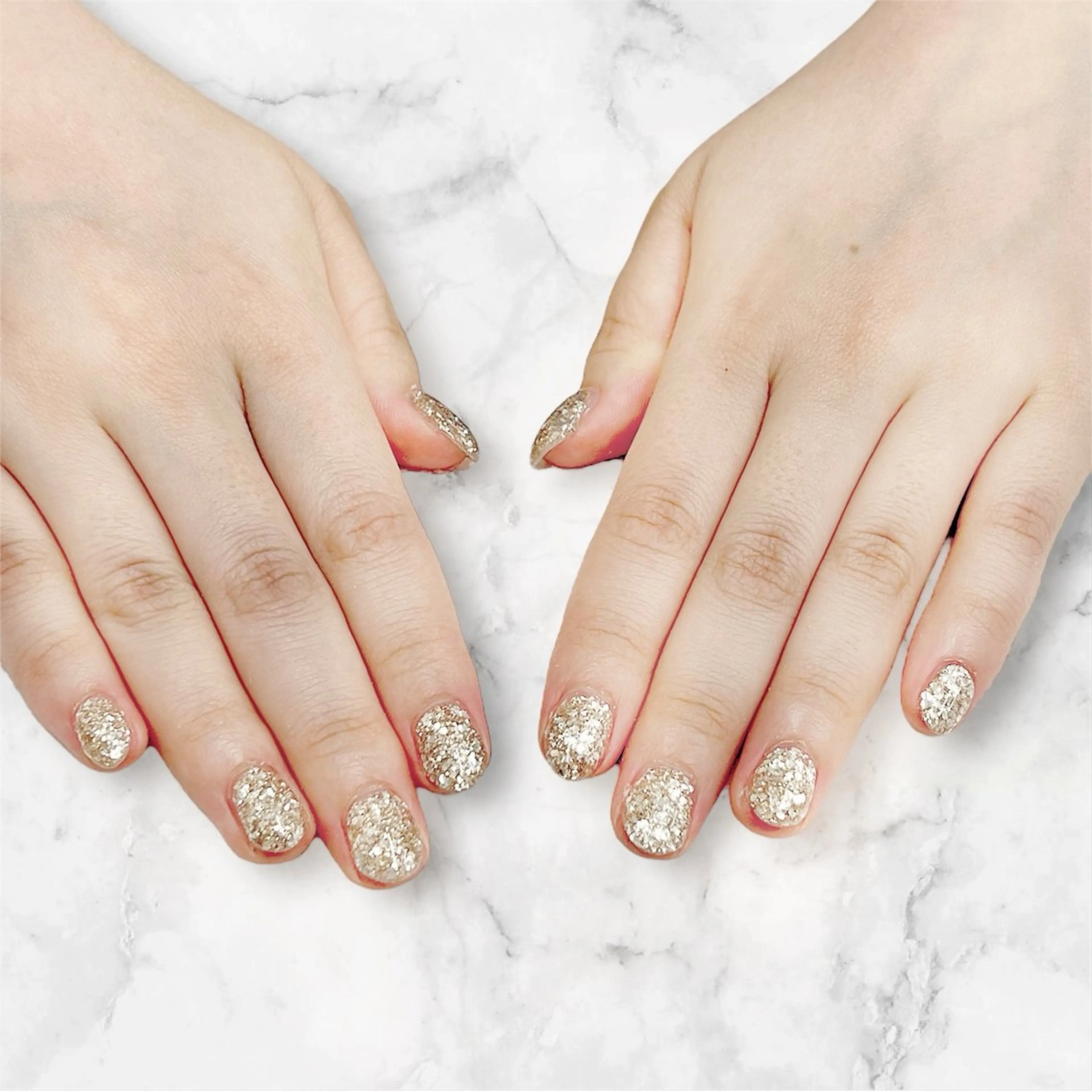 ご新規様限定👼🏻オフあり🤍ワンカラー・ラメグラデーション ハンドジェルネイル💅🏻の写真