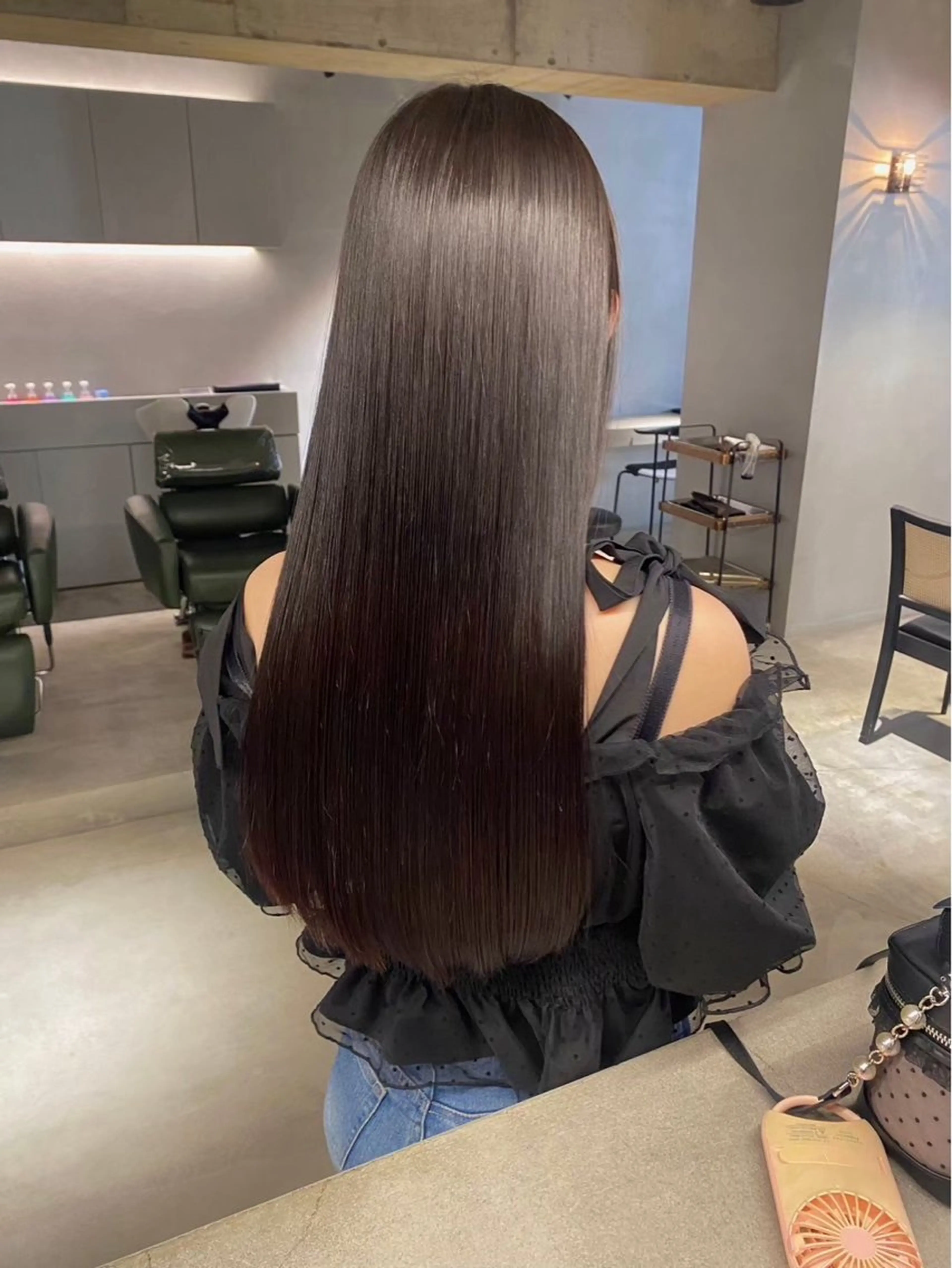 ロング 纐纈 釉羽のヘアスタイル