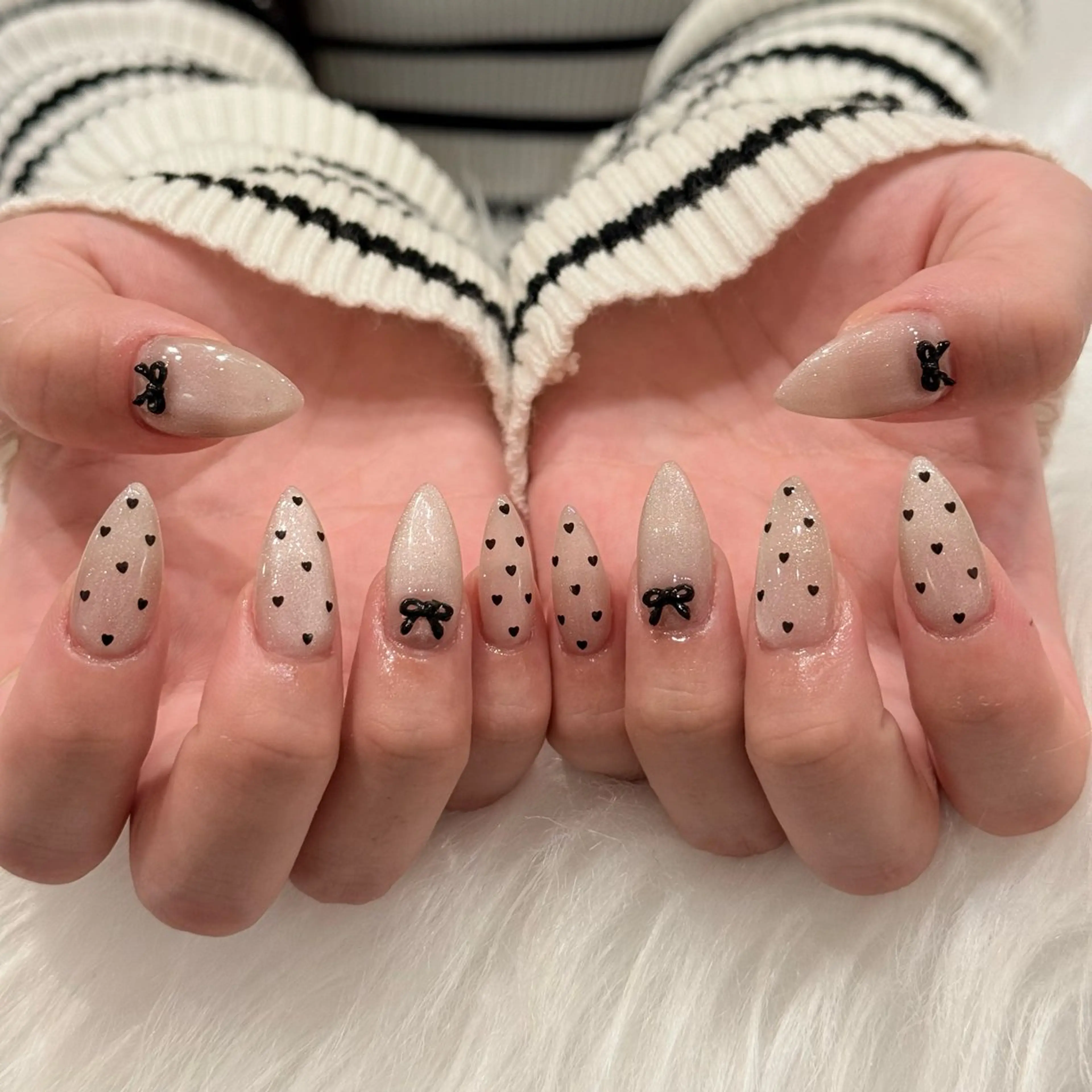 ネイル 韓国ネイル マグネットネイル ニュアンスネイル シンプルネイル バレンタイン ハンドネイル ハンドケア Nihonthy Nail 新宿所属・Nihonthy Nail 新宿のネイルデザイン