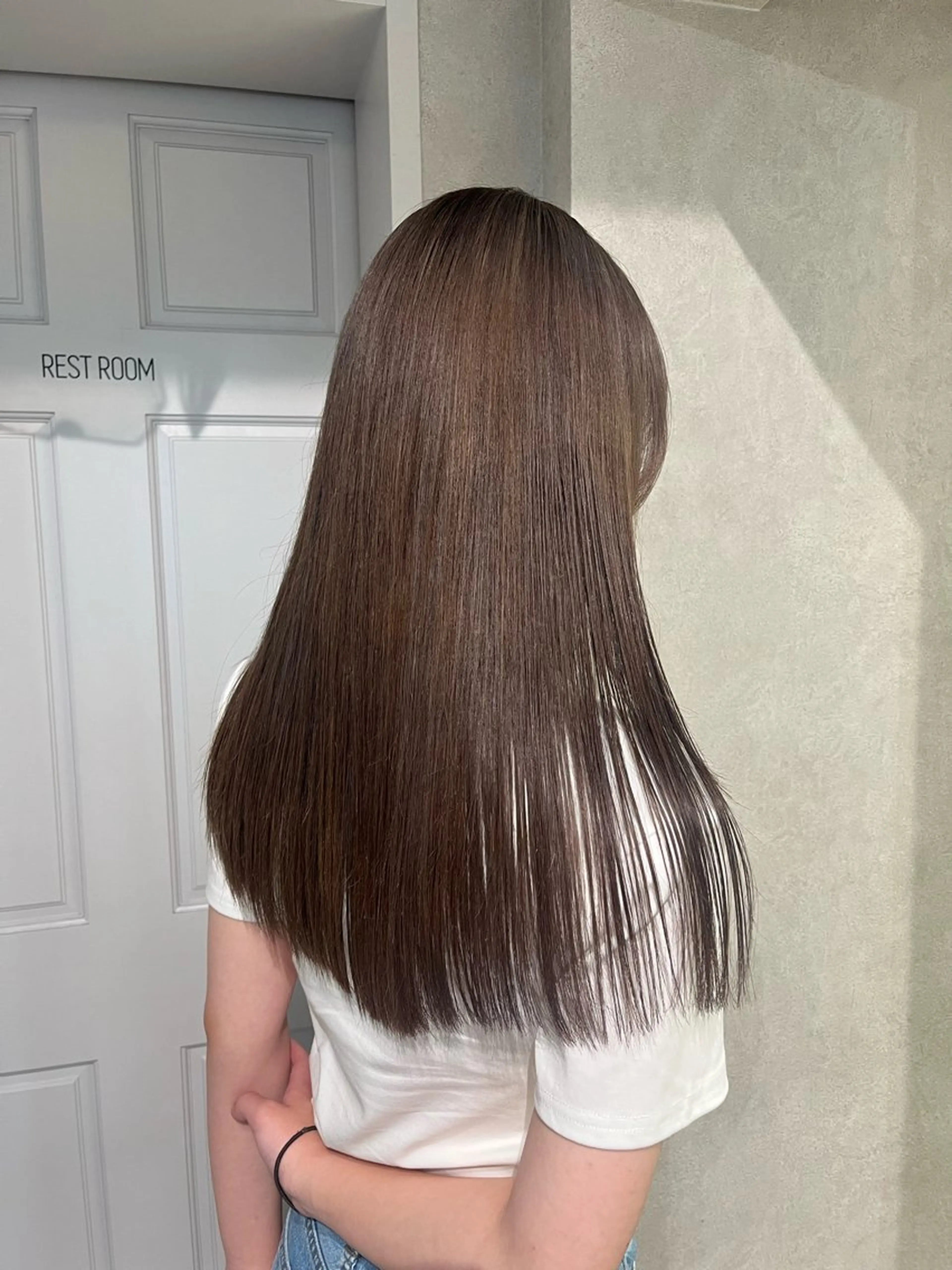 ロング カラー グレージュ レイヤー/艶カラー/ KIHO🥥︎のヘアスタイル