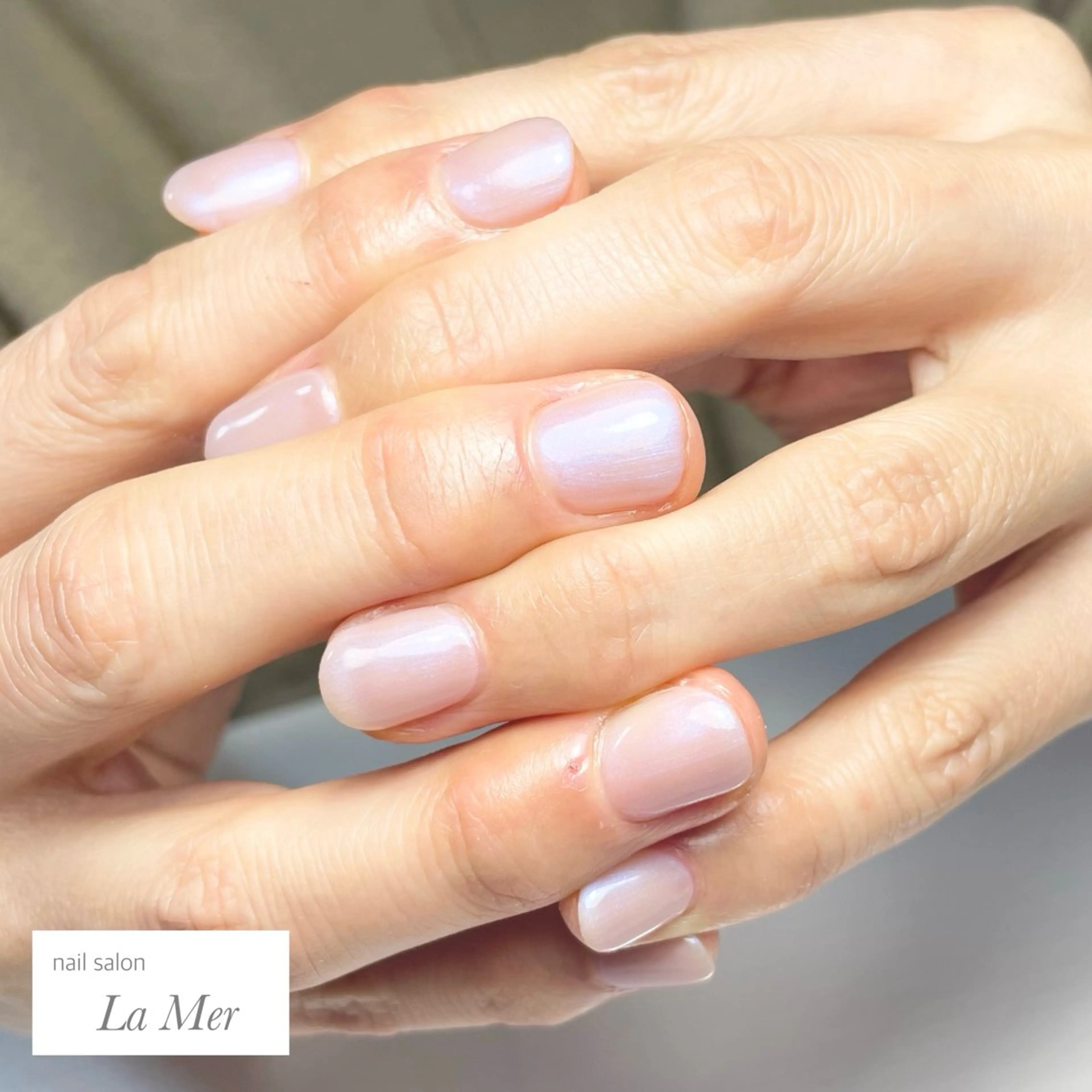 ネイル オーロラネイル ラメ(グリッター) オフィスネイル ワンカラーネイル ショートネイル nailsalon La Merのネイルデザイン